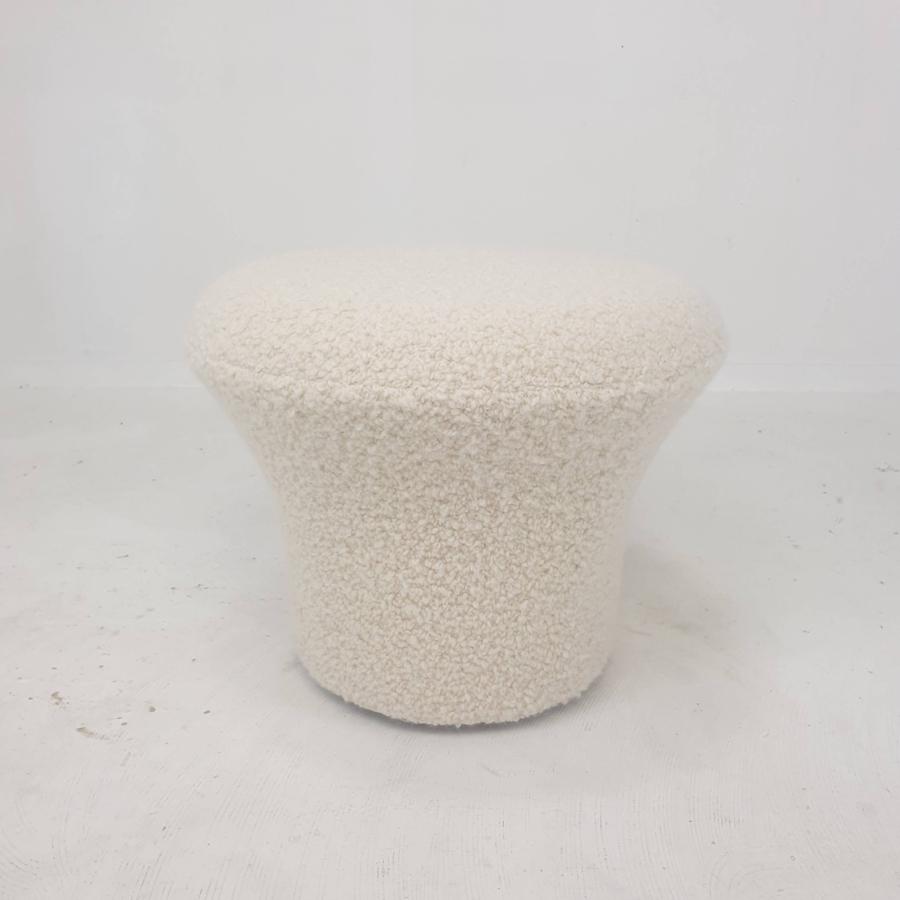 "Big Mushroom" Armchair and Pouf by Pierre Paulin for Artifort