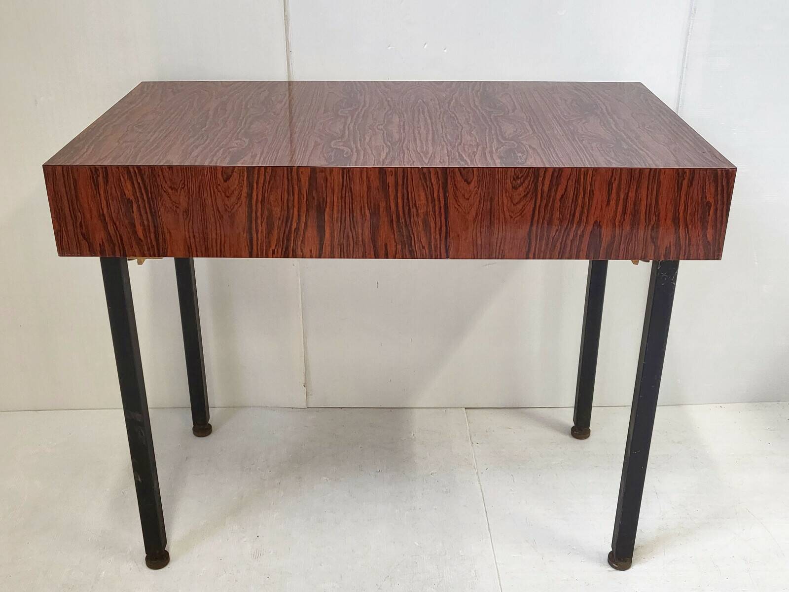 Adorable vintage 1960s desk in formica & metal 60s 1960s 60s years