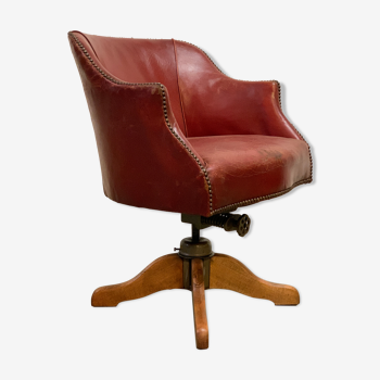 Former English red leather office chair 1940