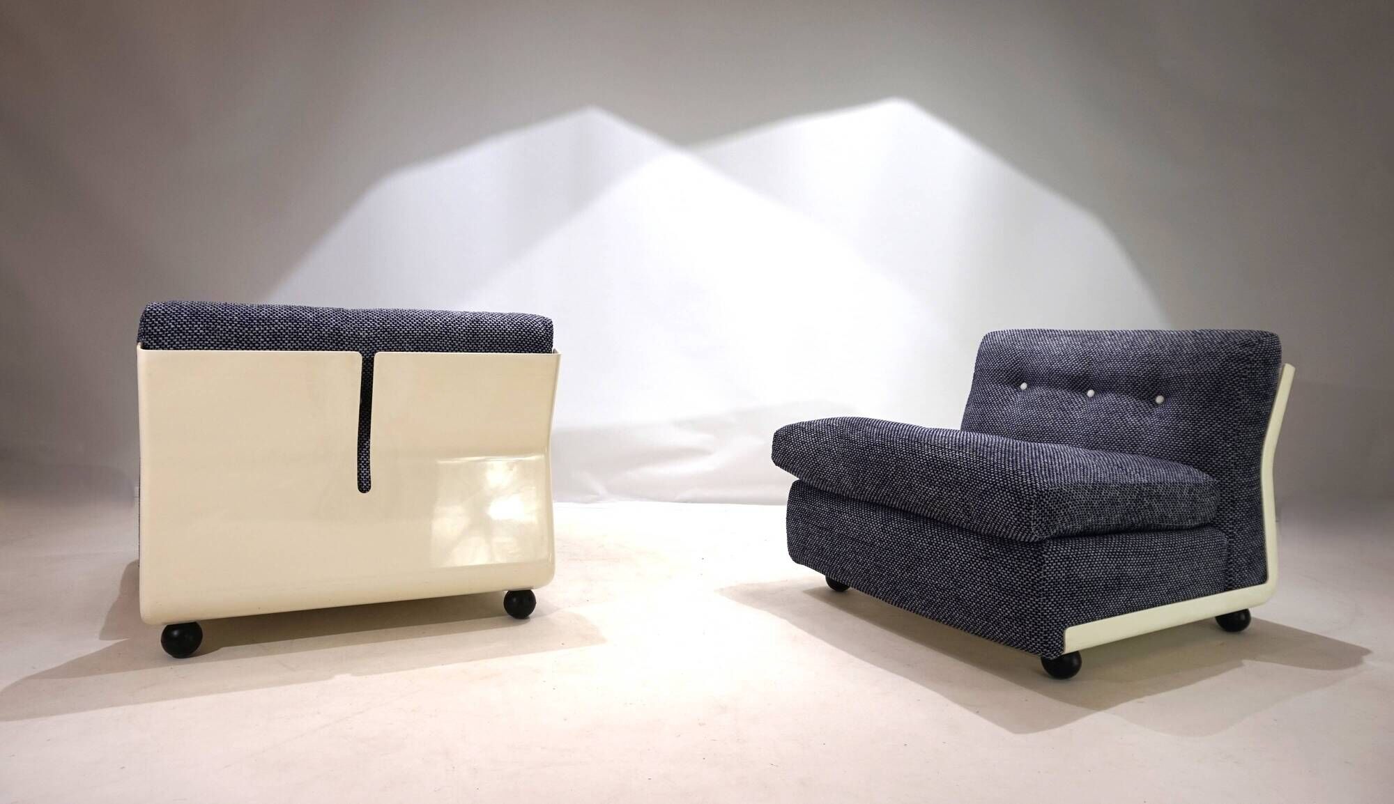 Set of 2 C&B Italia Amanta modular lounge chairs by Mario Bellini, 1970