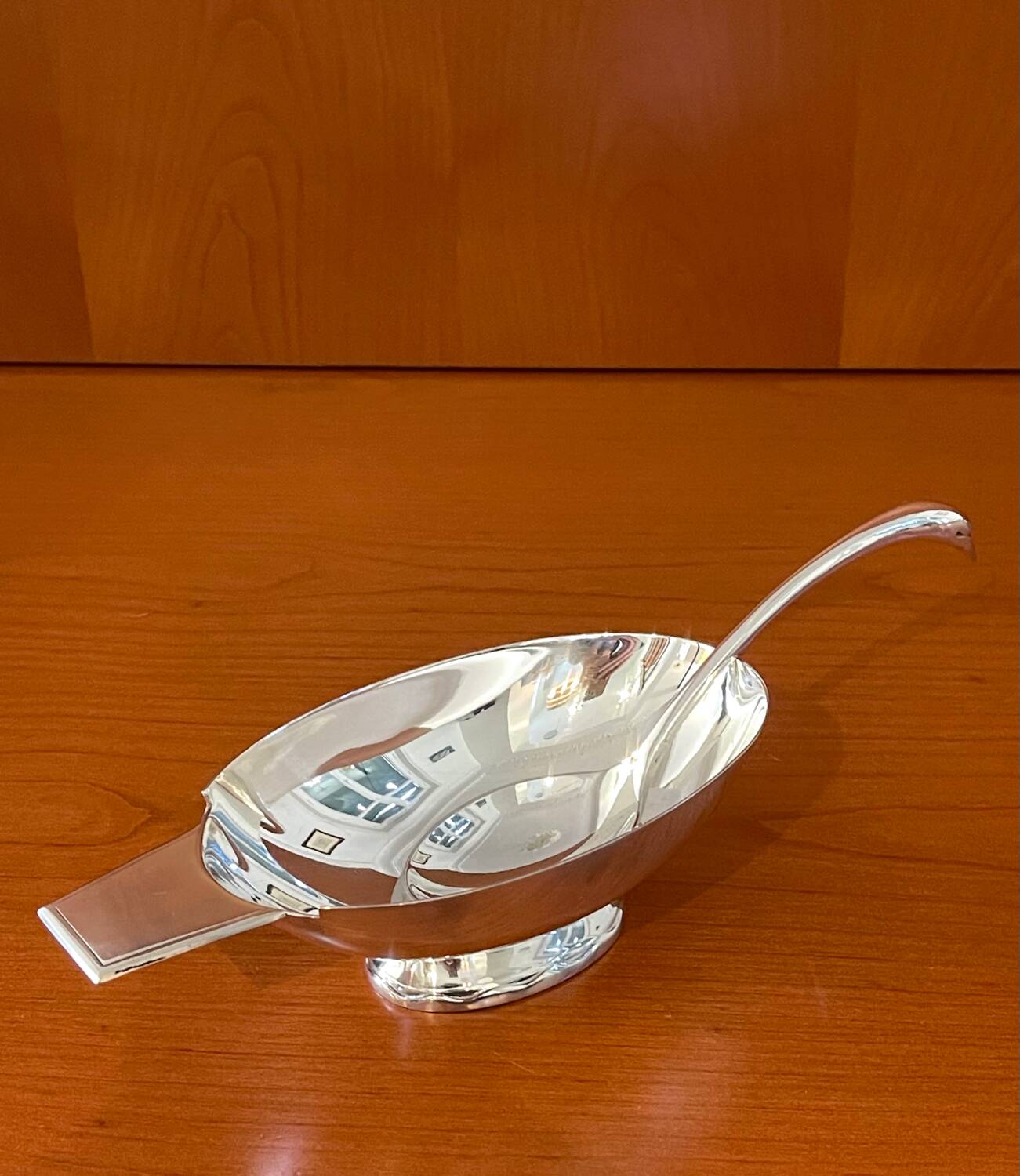 Christian FJERDINGSTAD for CHRISTOFLE, swan sauceboat in very good condition