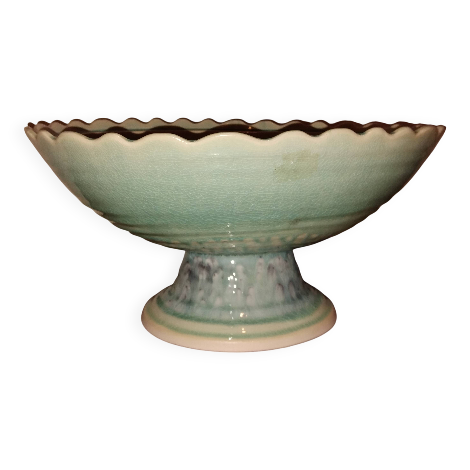 Green ceramic fruit bowl