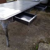 Farm table