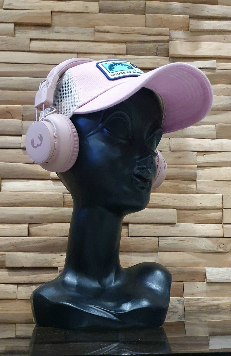 Twiggy hat head 1960