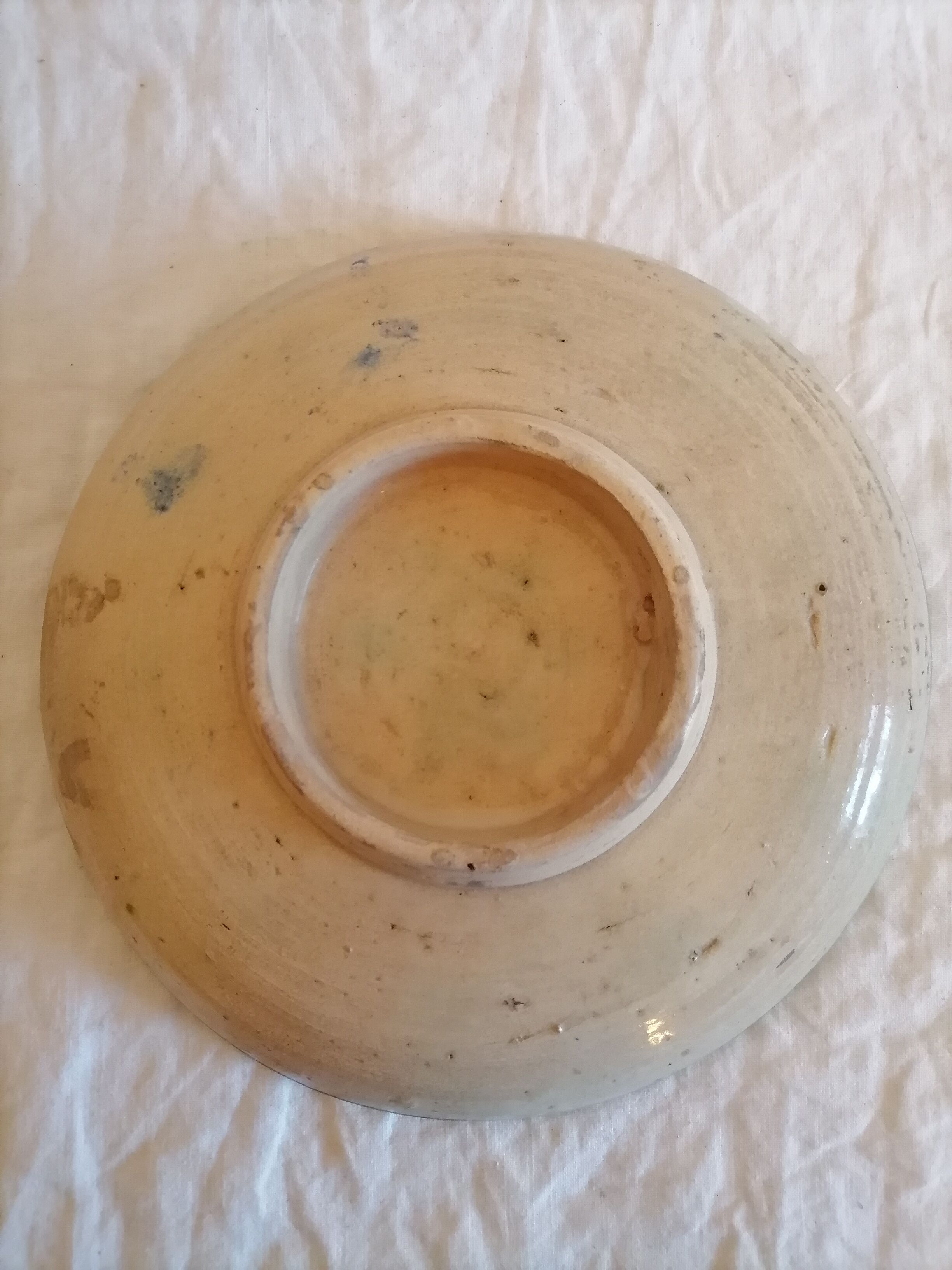 Old oriental plate. Tunisia, early twentieth century