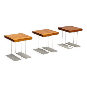 Ensemble de trois tables