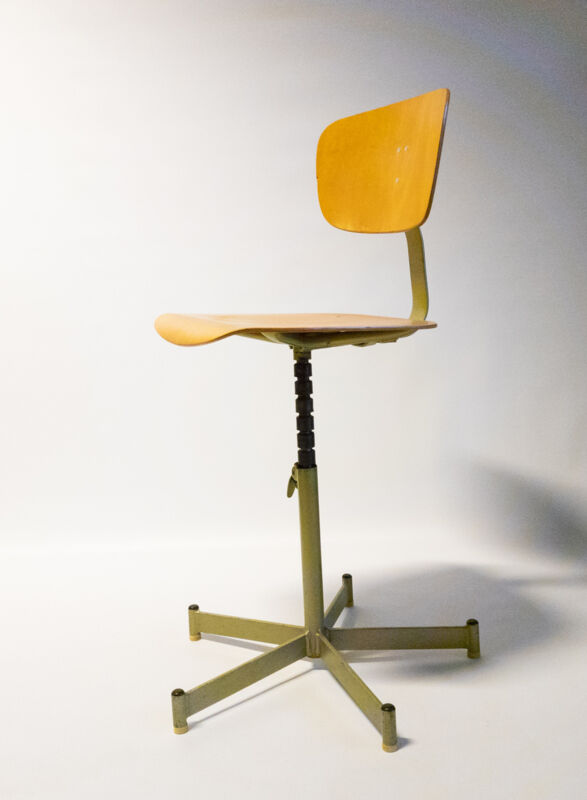 Vintage architect workshop chair 1960