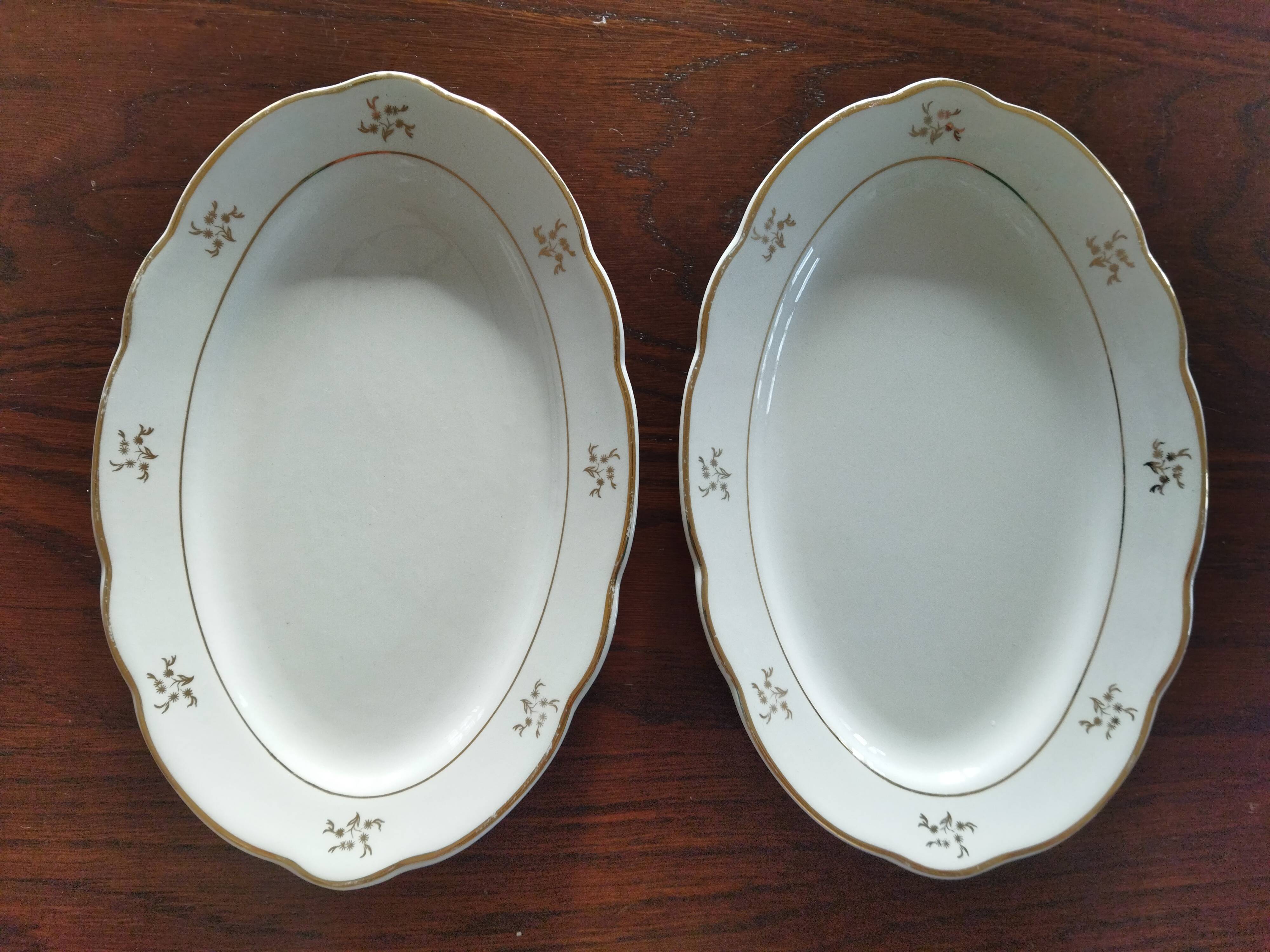Raviers Villeroy & Boch Mettlach ivory and gold, model 7101