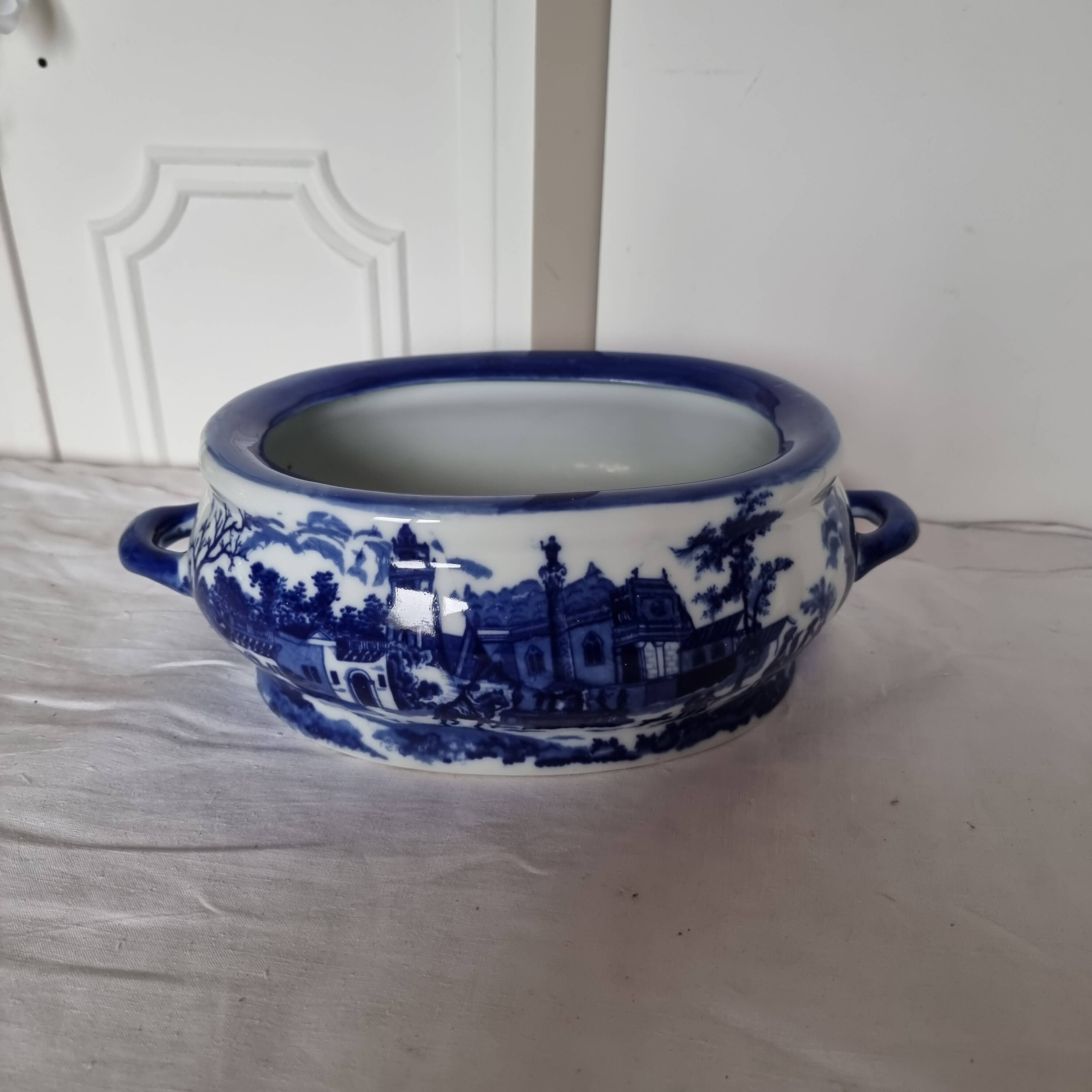 English porcelain flower pot or planter, blue Victorian landscape