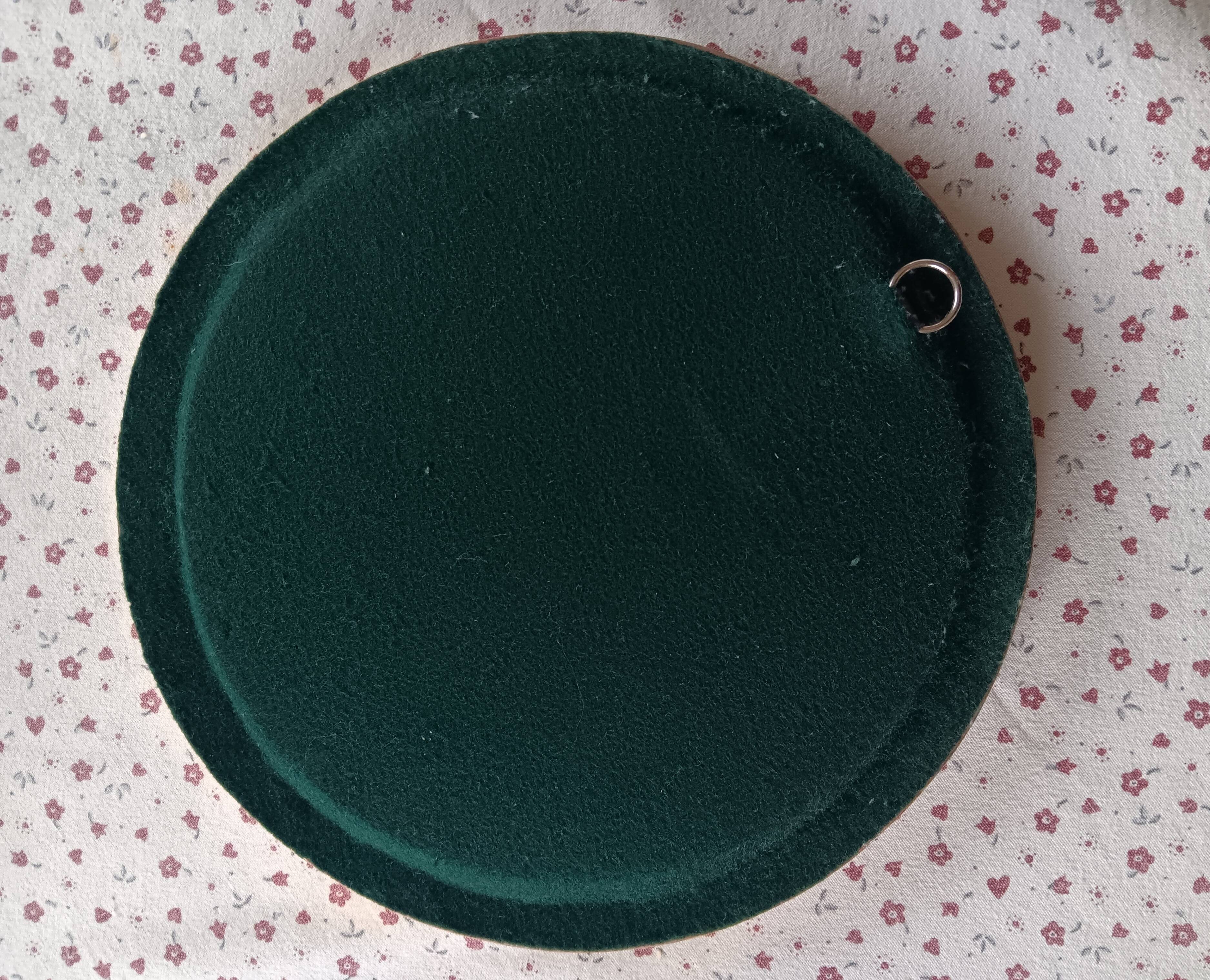 Ceramic mirror "gears" by Mithé Espelt