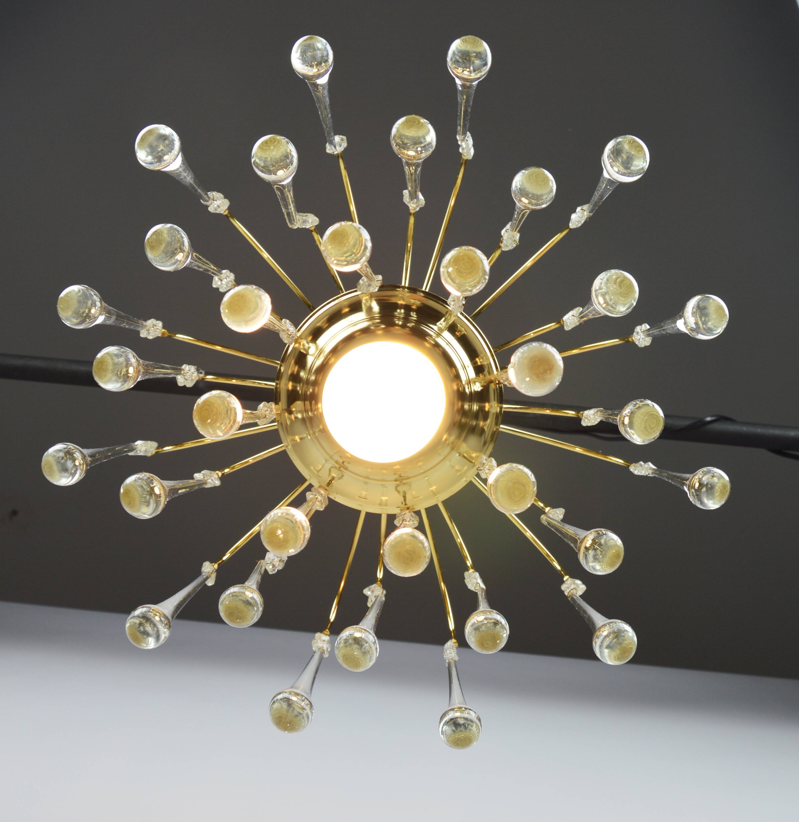 Lustre Orion, Autriche, années 1970