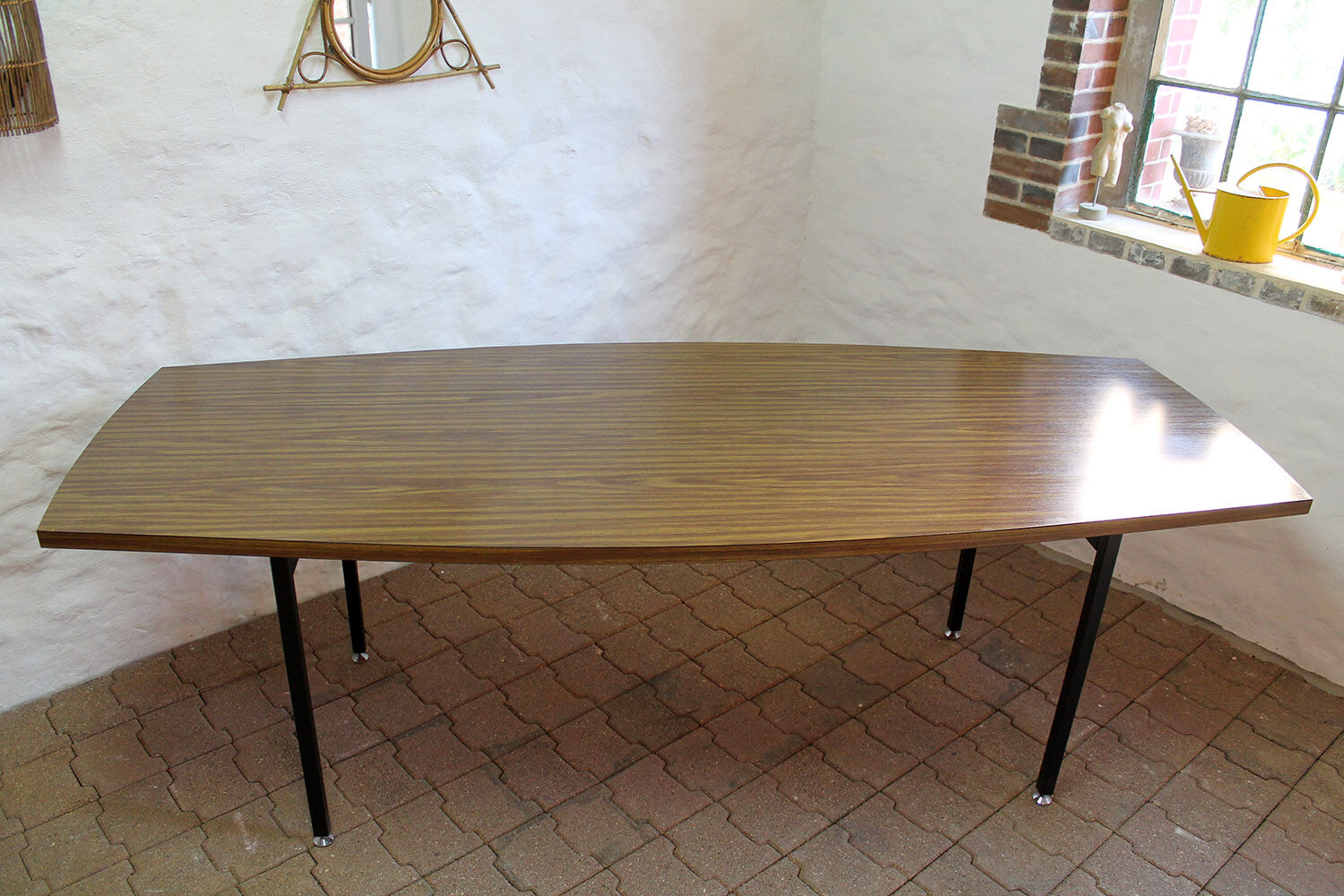 Grande table ovale vintage années 60