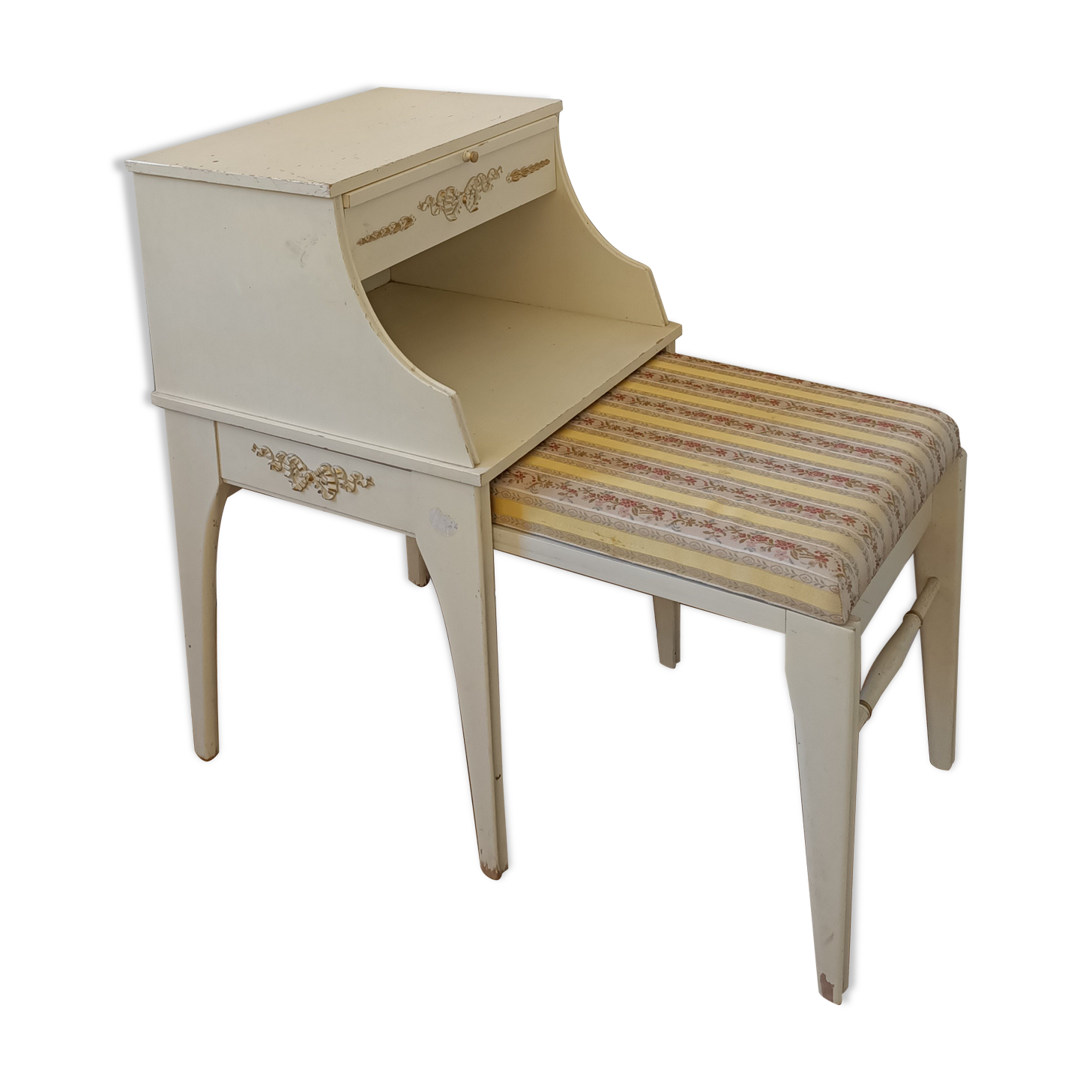 Chippy Phone Seat Table