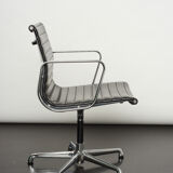 Charles and Ray Eames Aluminum Group chair.