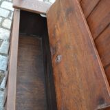 banc coffre en bois sculpté