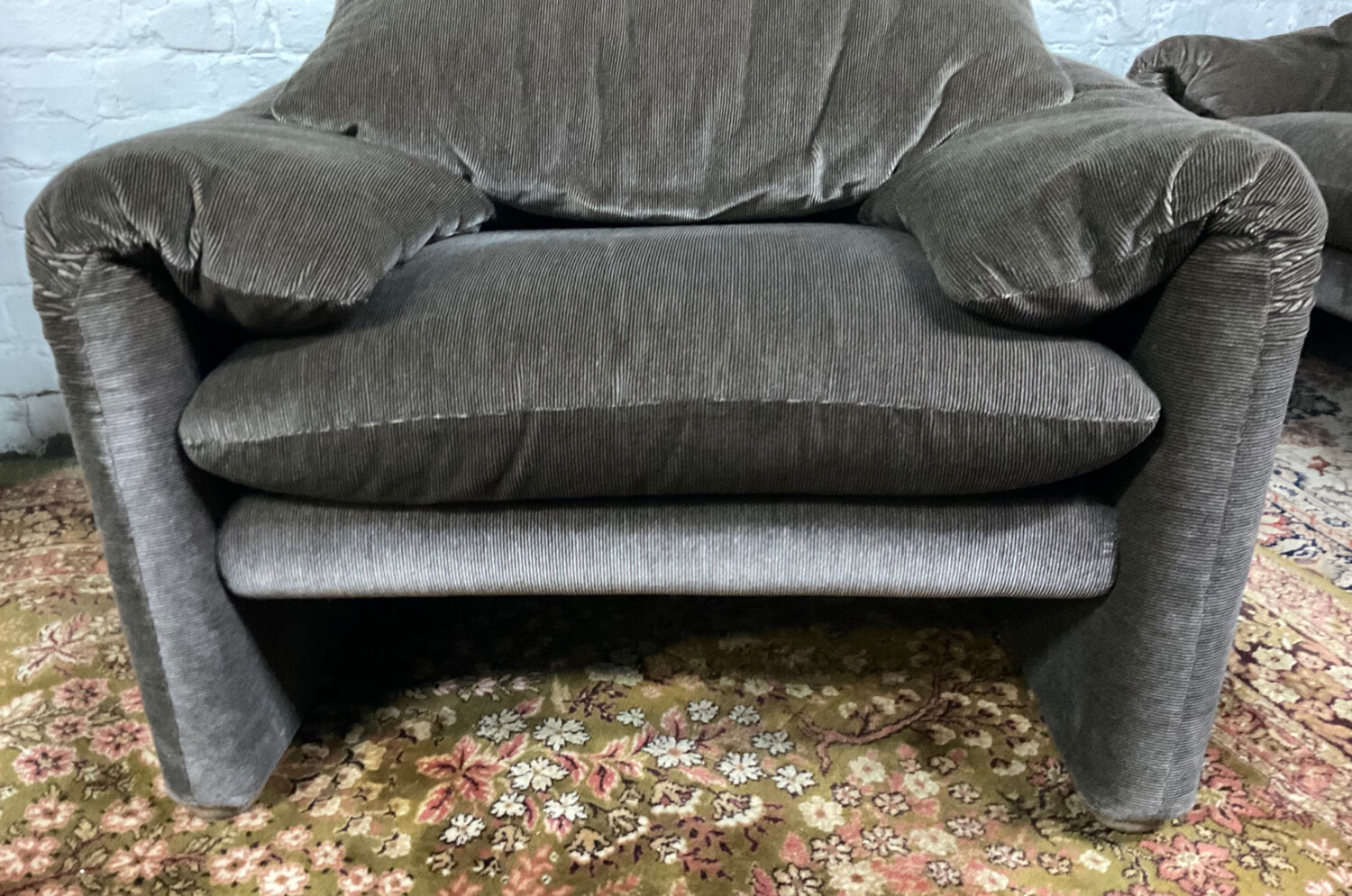 Maralunga armchair and Ottoman by Vico Magistretti 70s