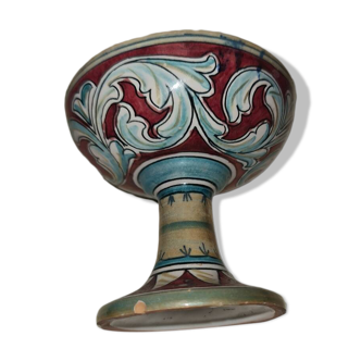 Standing cup, Italy