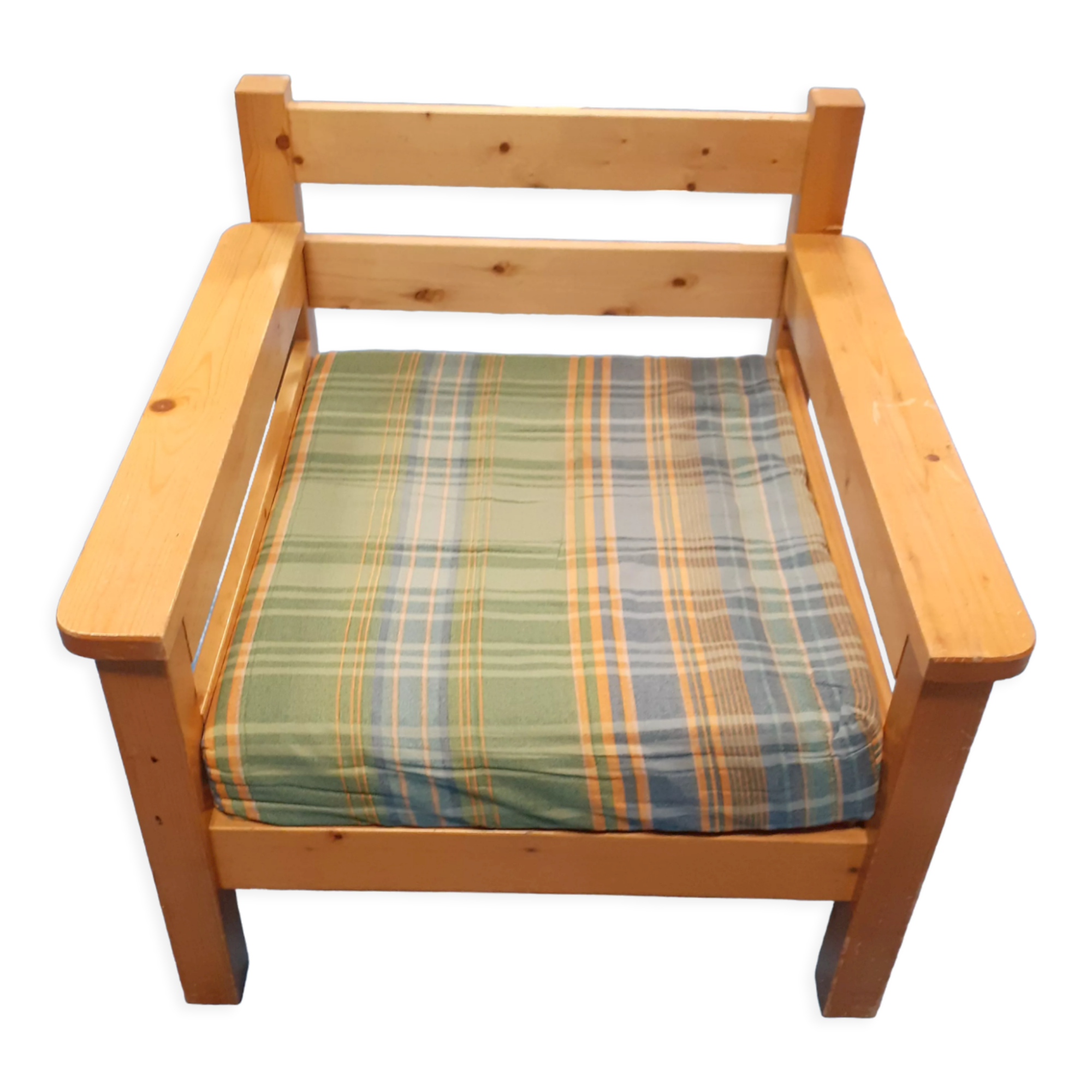 Pine easy chair