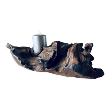 Raw vine candle holder