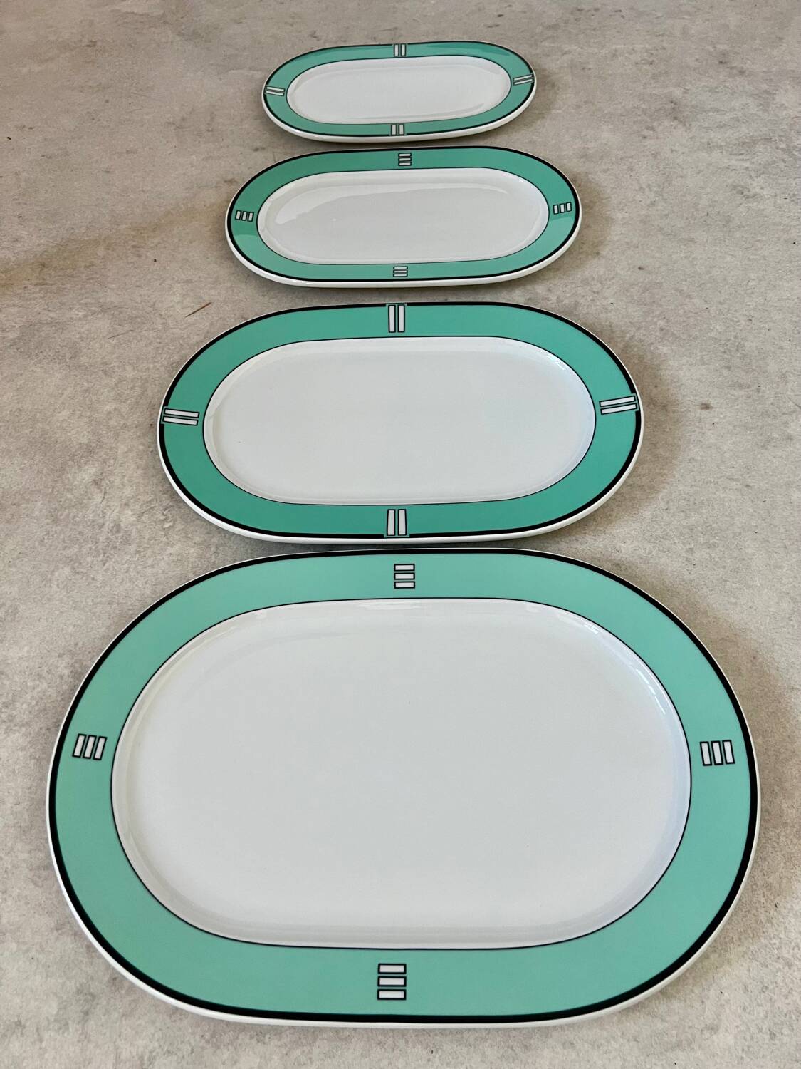 Vintage 72-piece tableware set Arzberg model Cult Focus postmodern bauhaus style