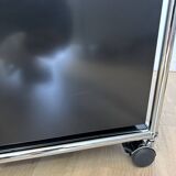 USM Haller wheeled caisson in Graphite Black