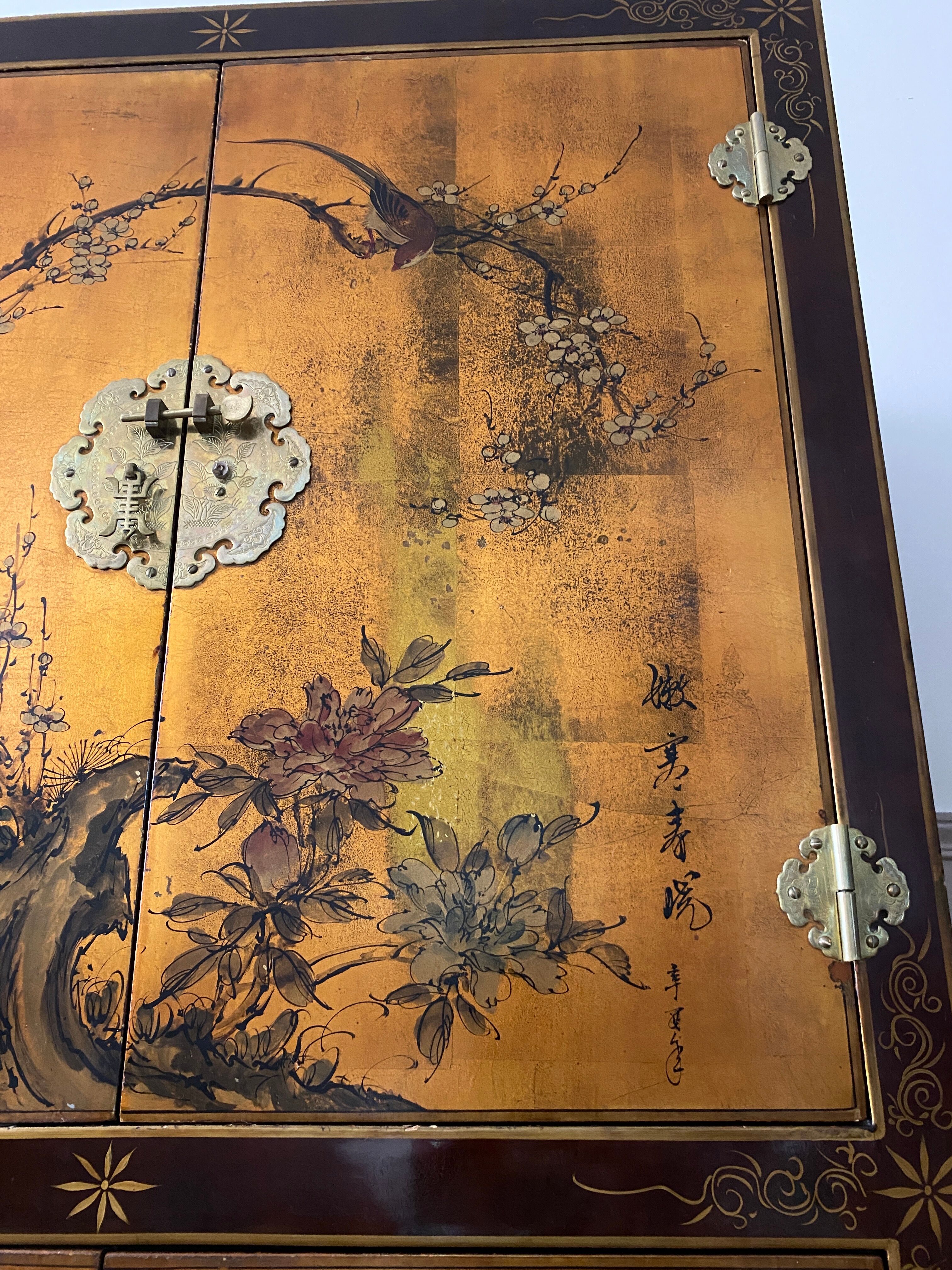 Asian Chinese lacquered sideboard furniture