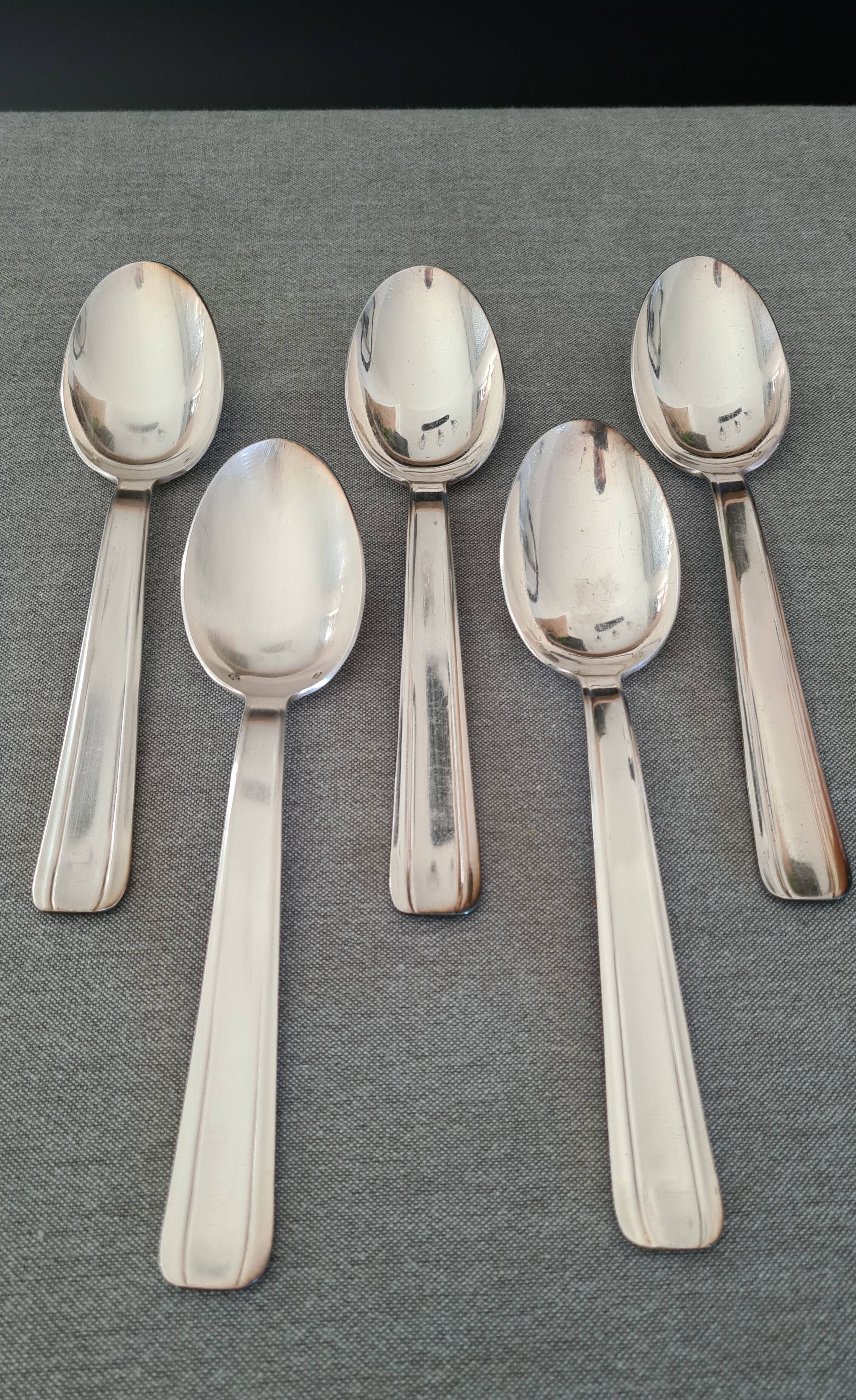 Silver metal cutlery
