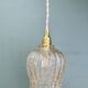 Suspension tulipe vintage en verre moulé transparent