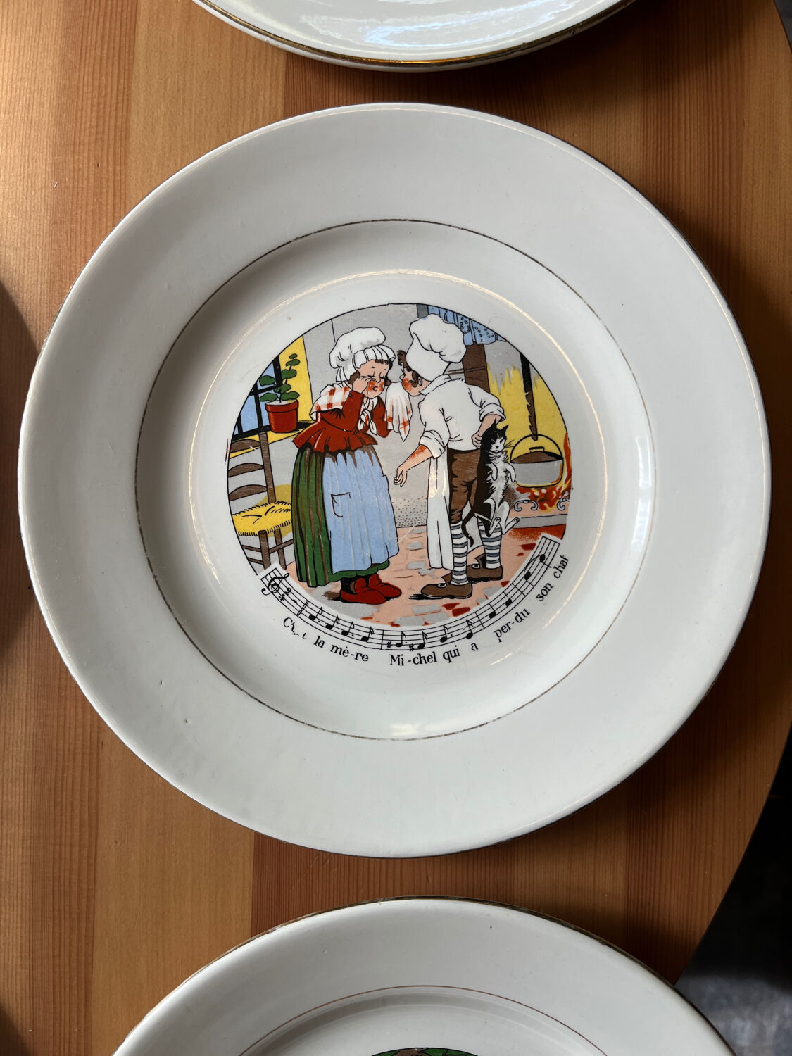 Lot assiettes parlantes « chansons enfantines »