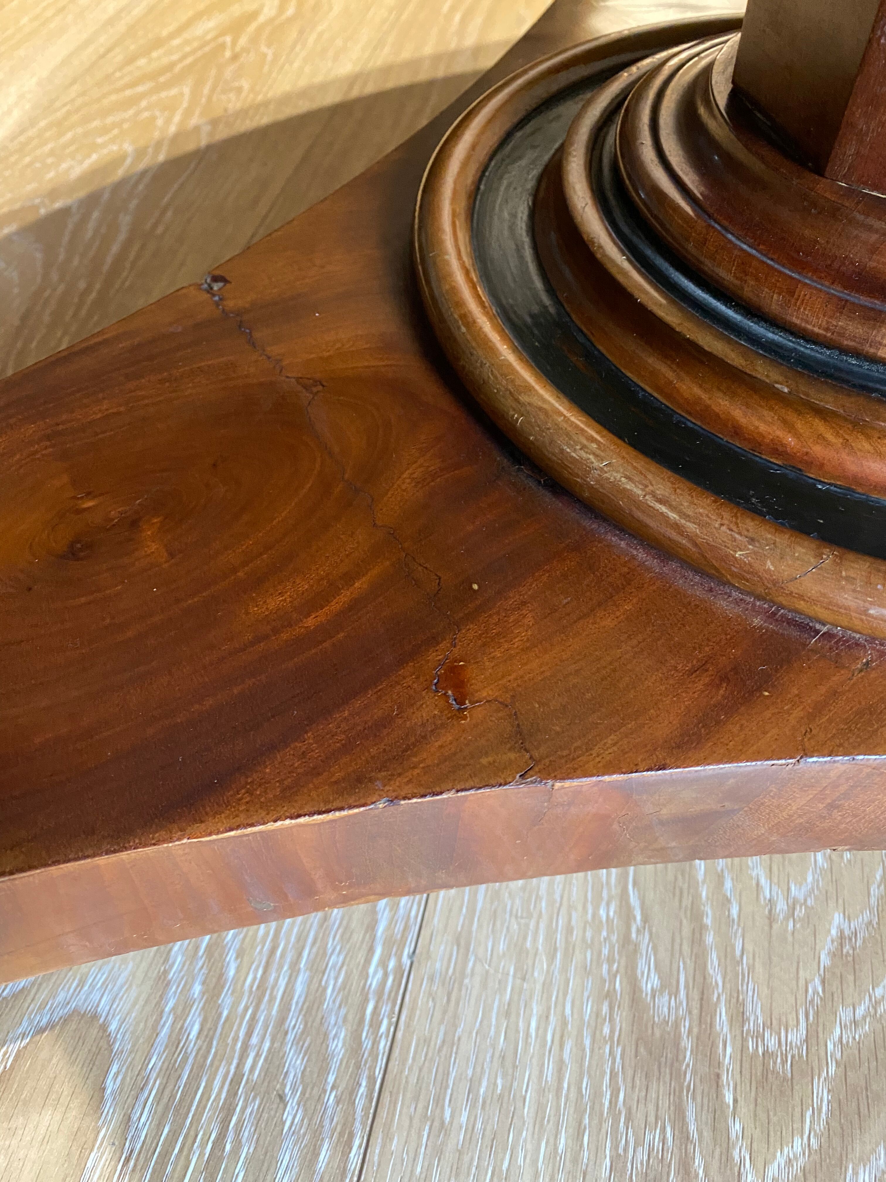 Dining table Empire nineteenth century