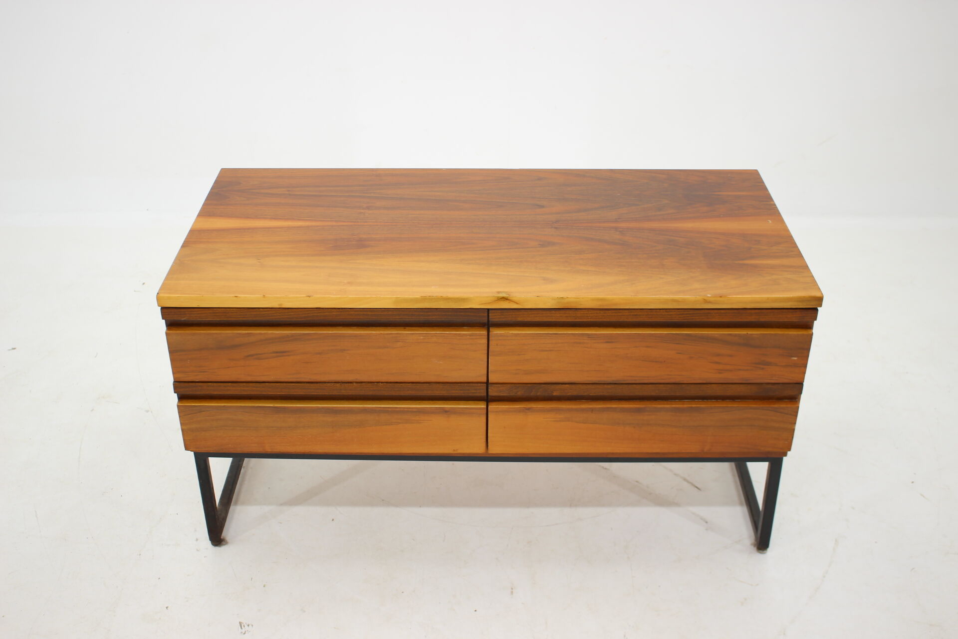 Commode des années 1960, Tchécoslovaquie