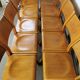 Lot de 6 chaises de théâtre en bois blond