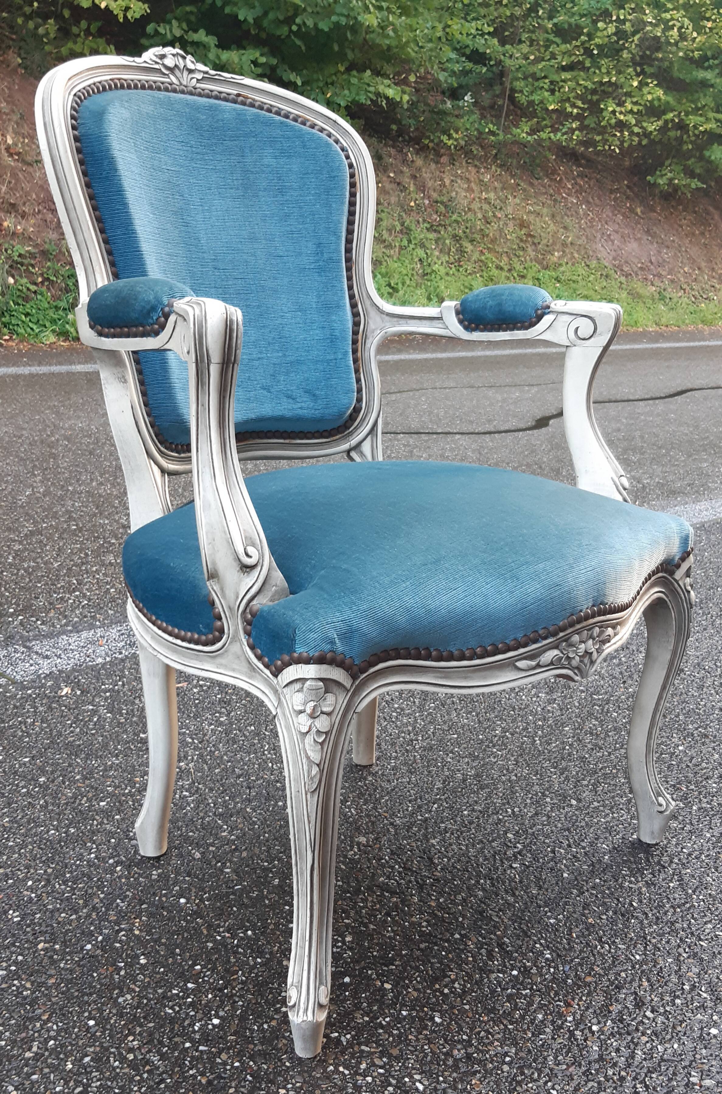 Louis XV duck blue armchair