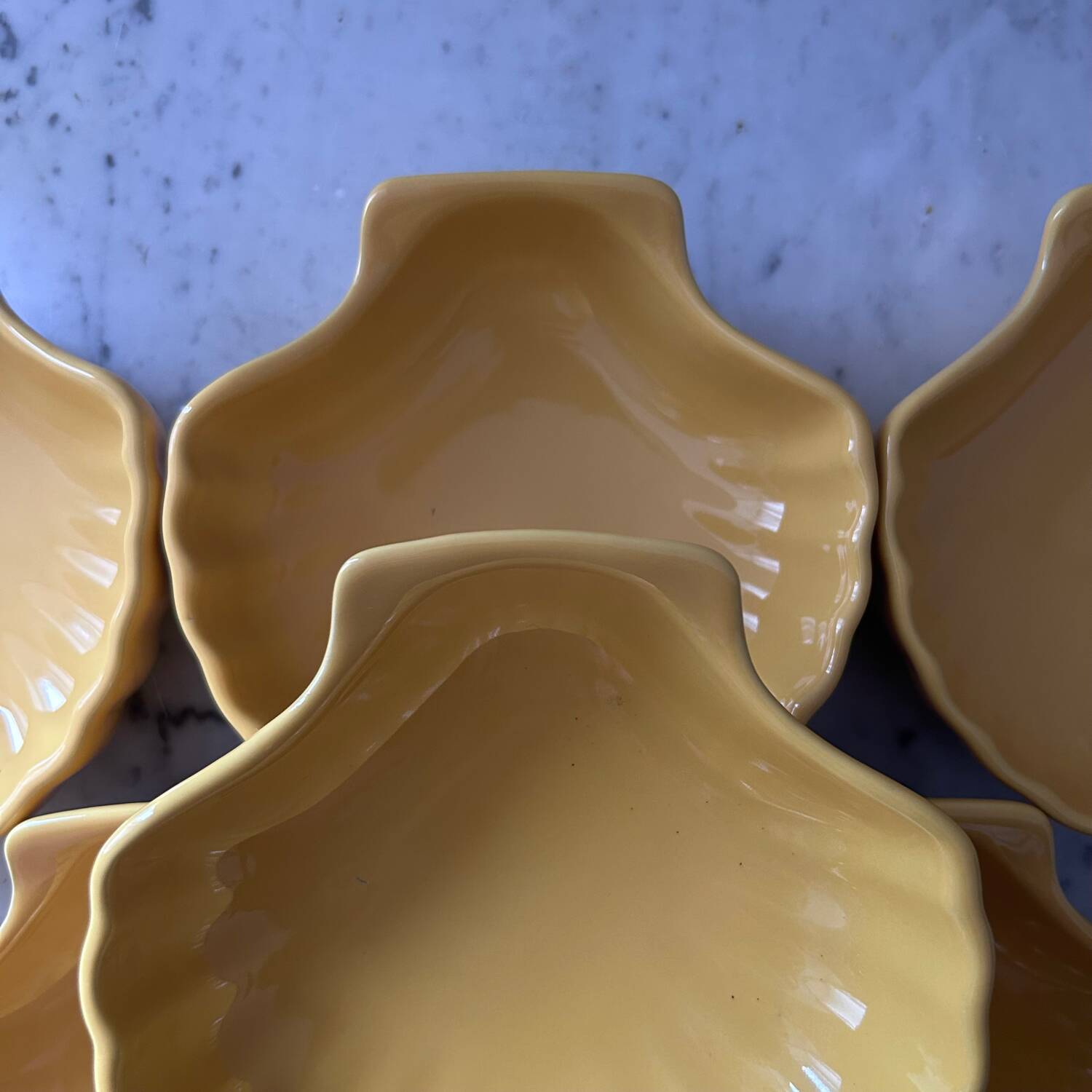 Set of 6 shell-shaped ramekins