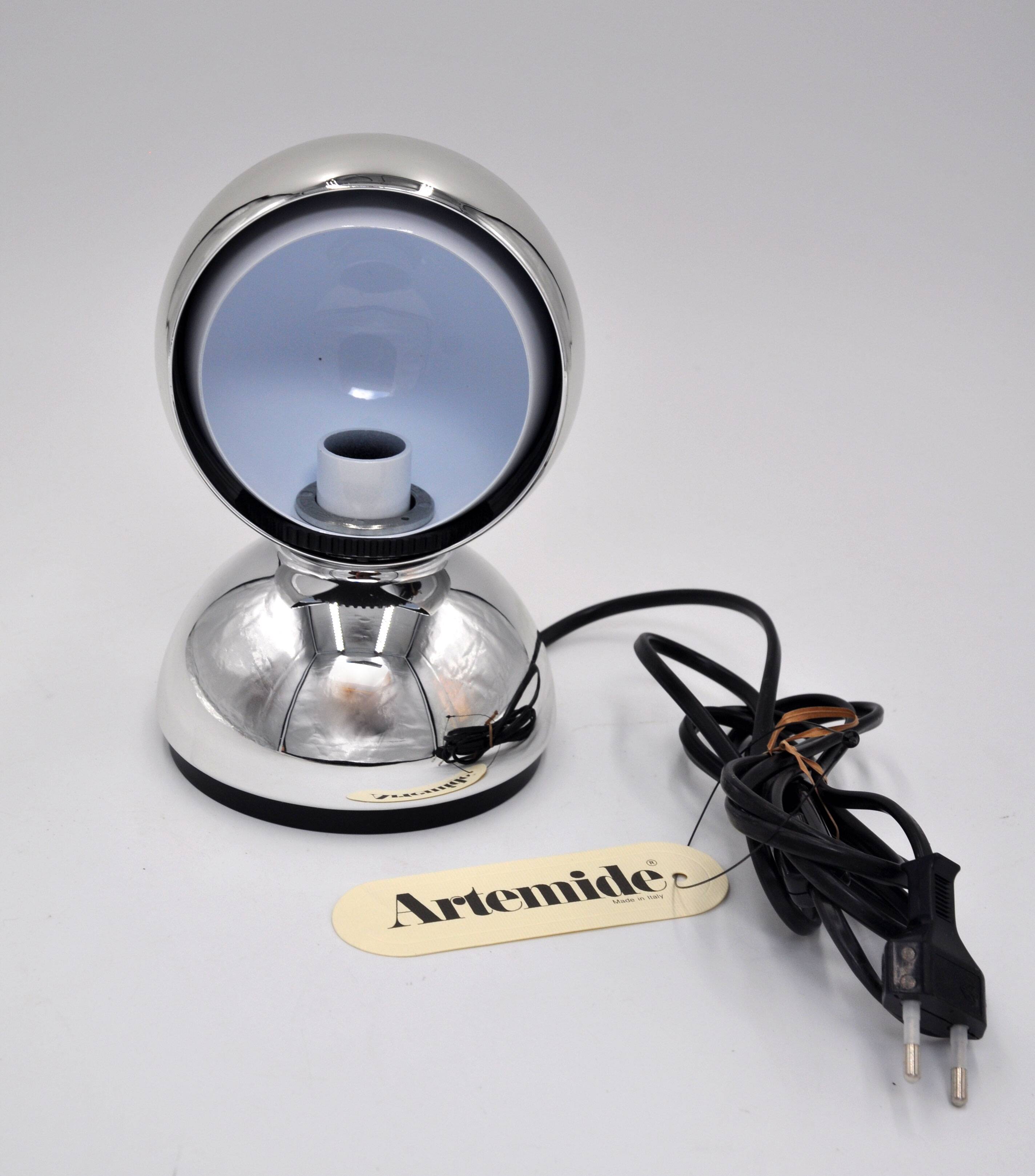 Artemide Eclisse lamp (Vico Magistretti) – Special chrome reissue