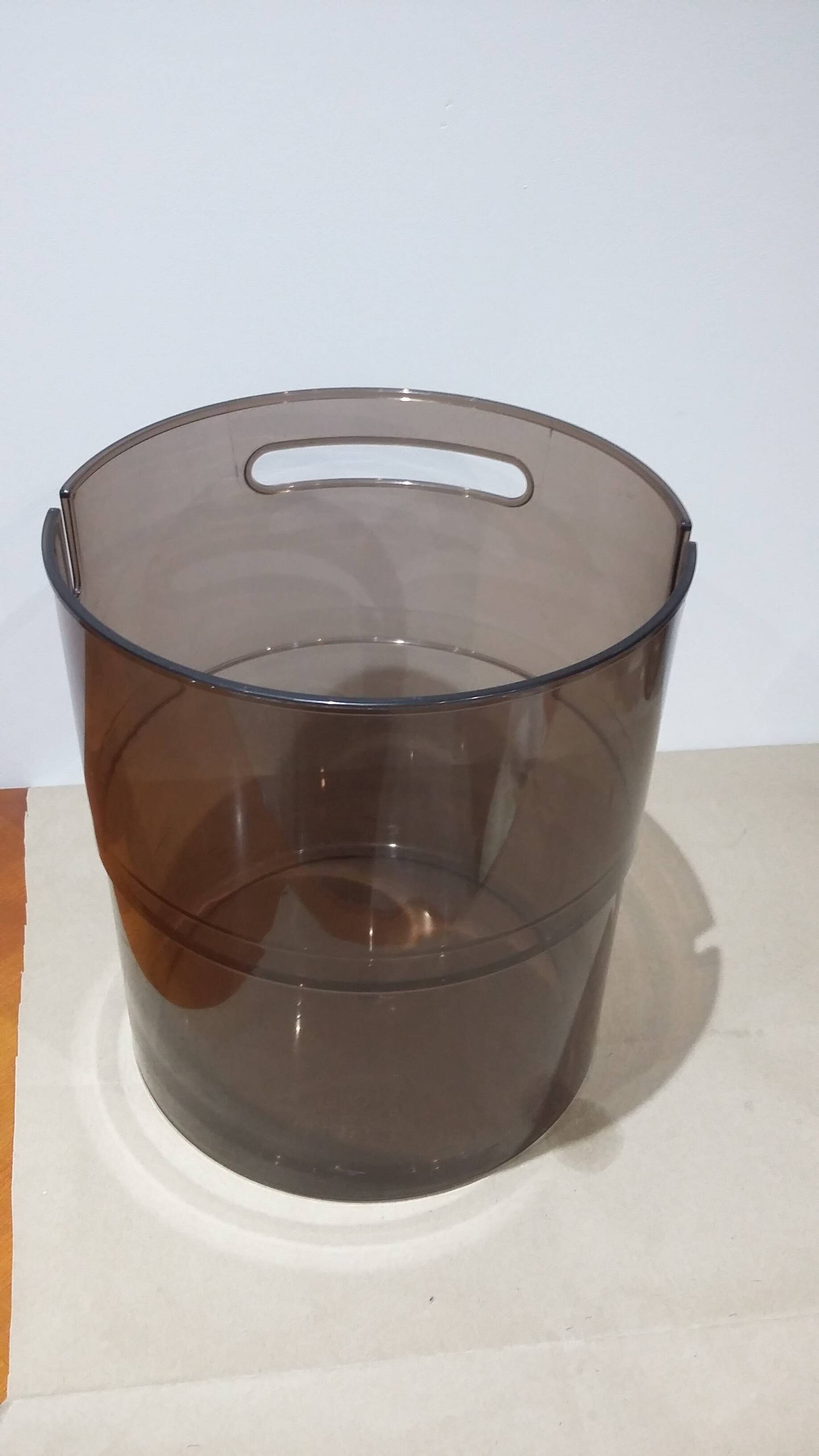 Corbeille De Bureau En Plexiglas Design Bo Armstrong