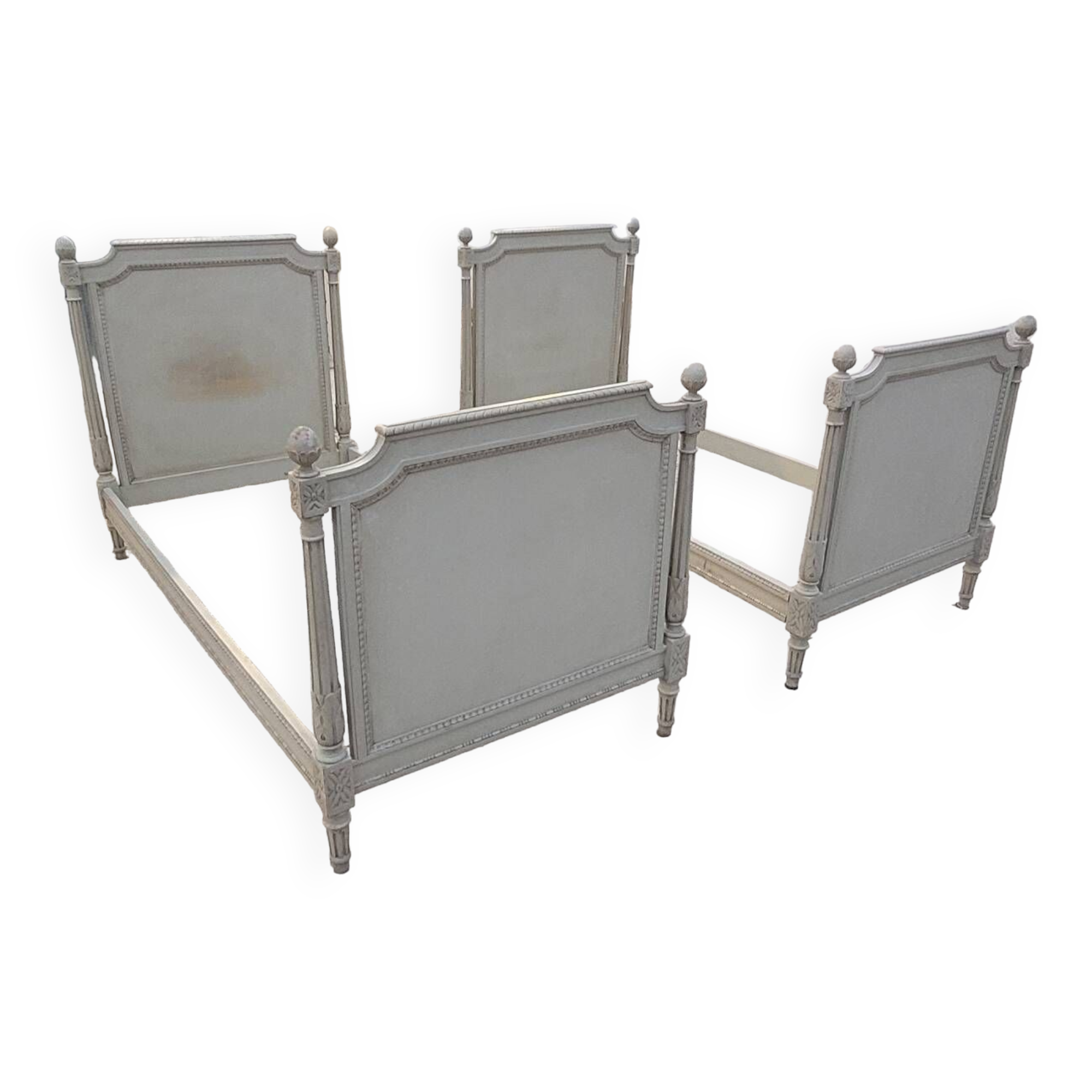 Pair of antique Louis XVI style beds with patina - 1900s