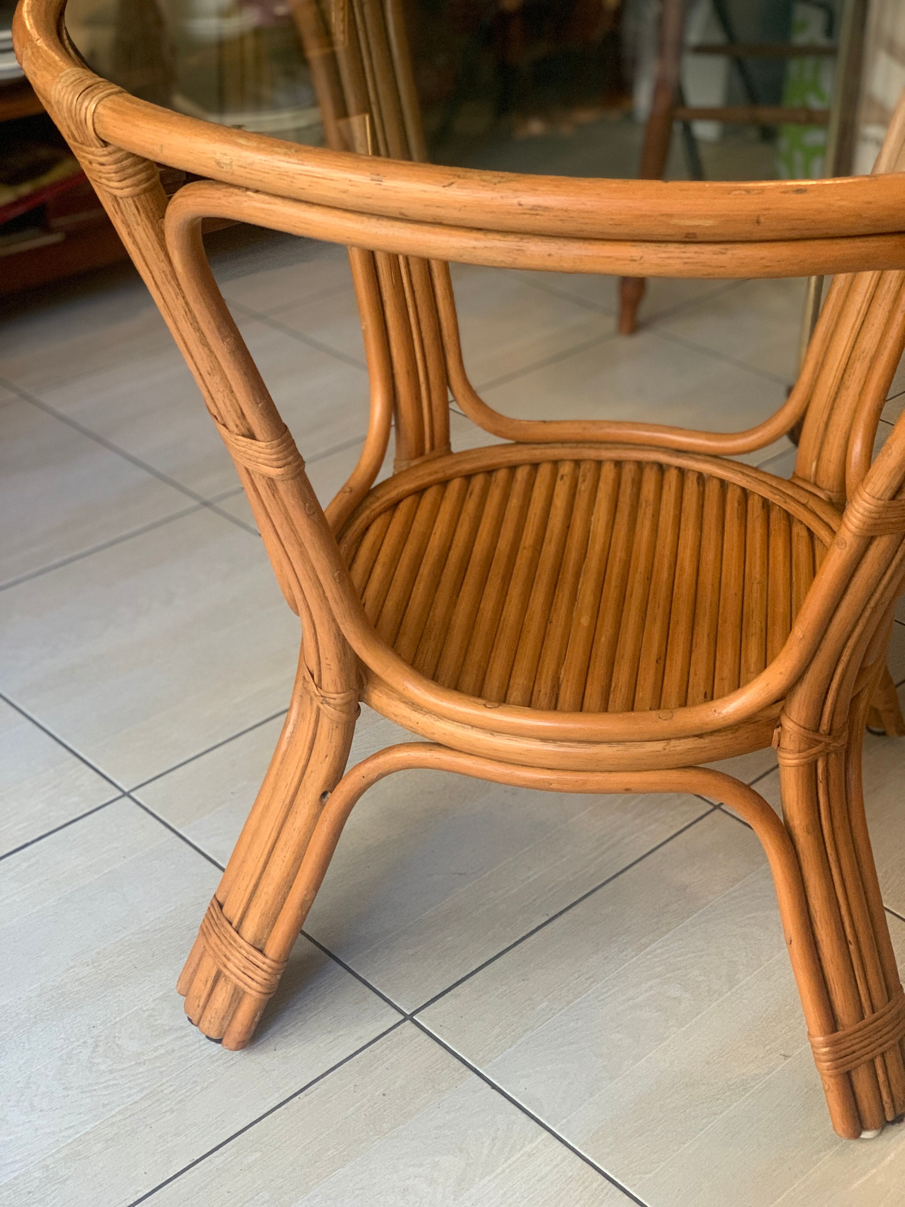 Rattan table