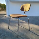 Chaise vintage stafor vers 1980