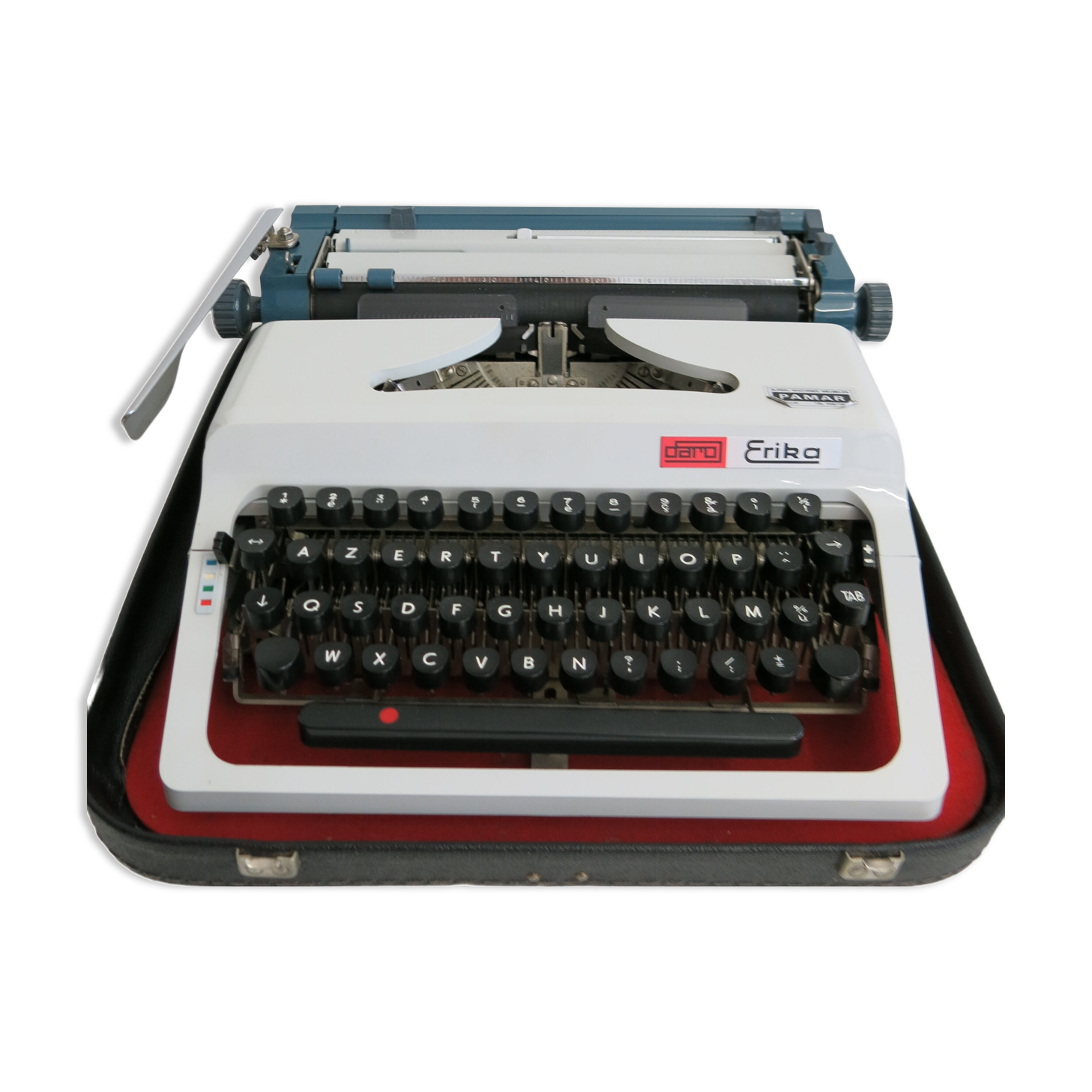 Typewriter Daro Erika Model 60
