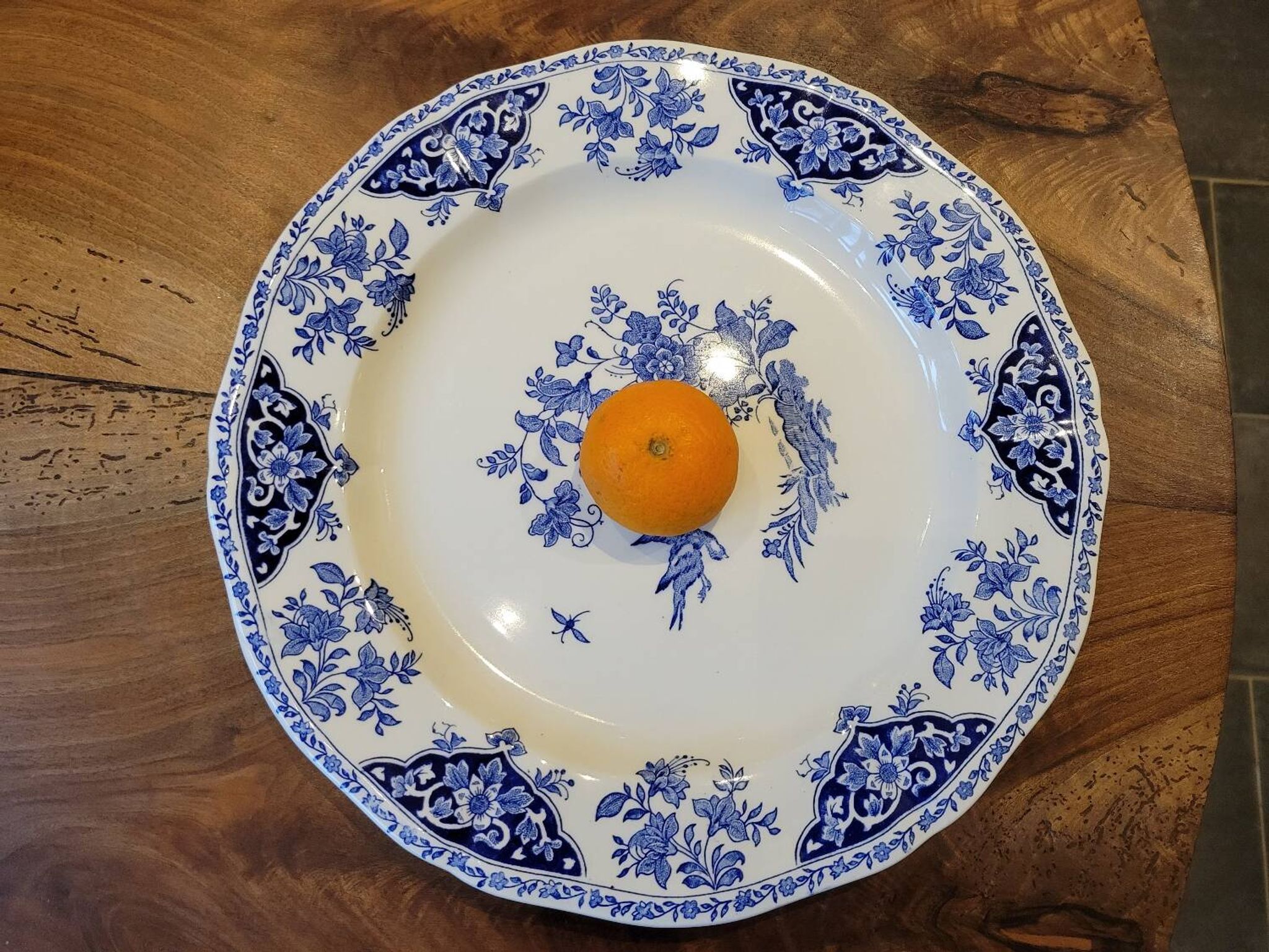 Plat bleu en gien