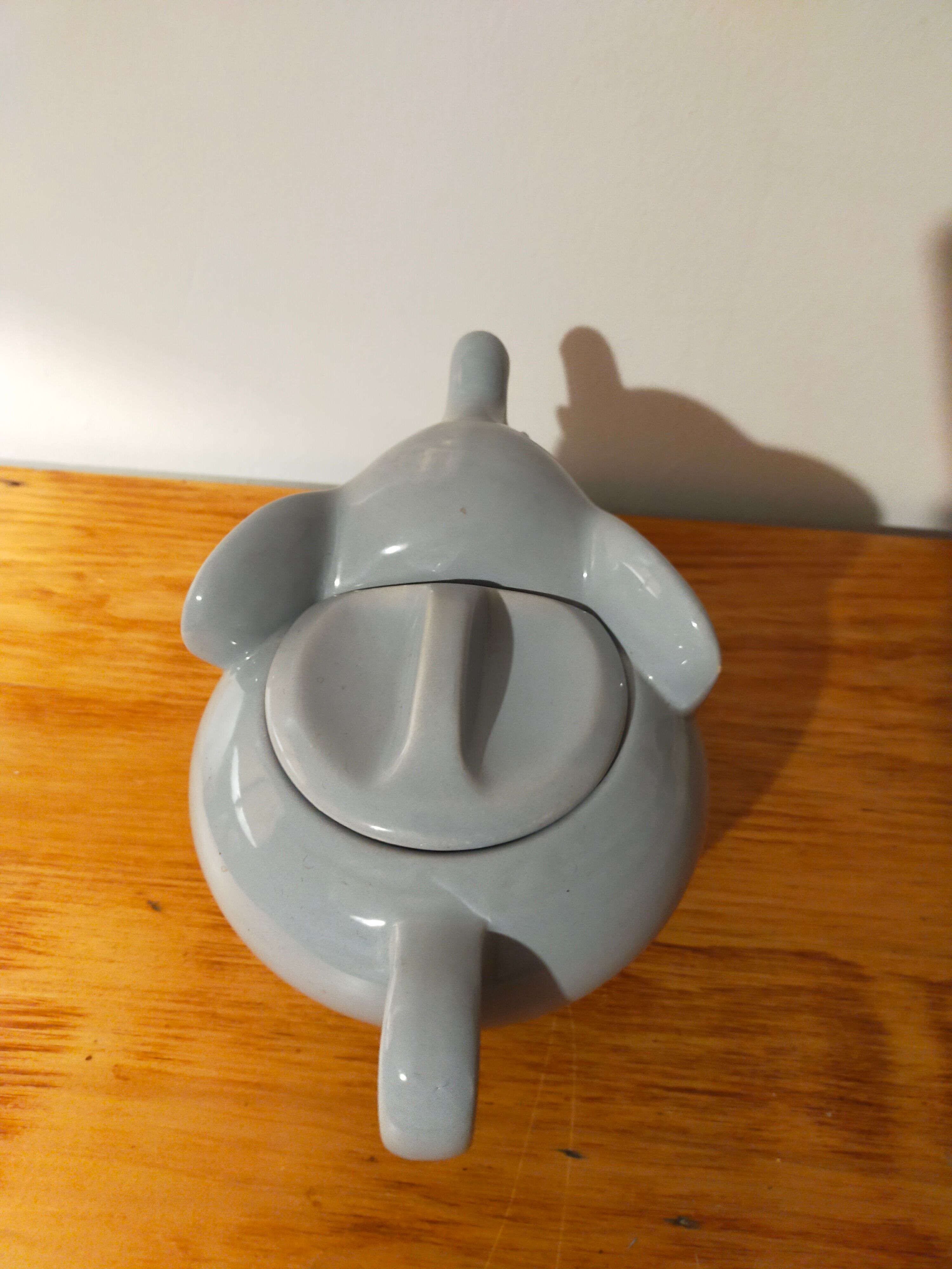 Vintage Elephant teapot in gray ceramic