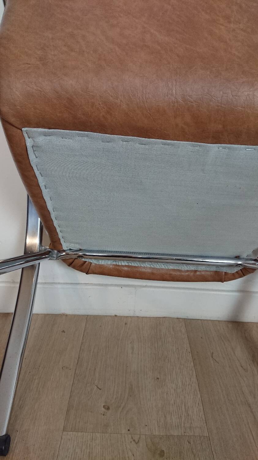 Souvignet plichaise armchair