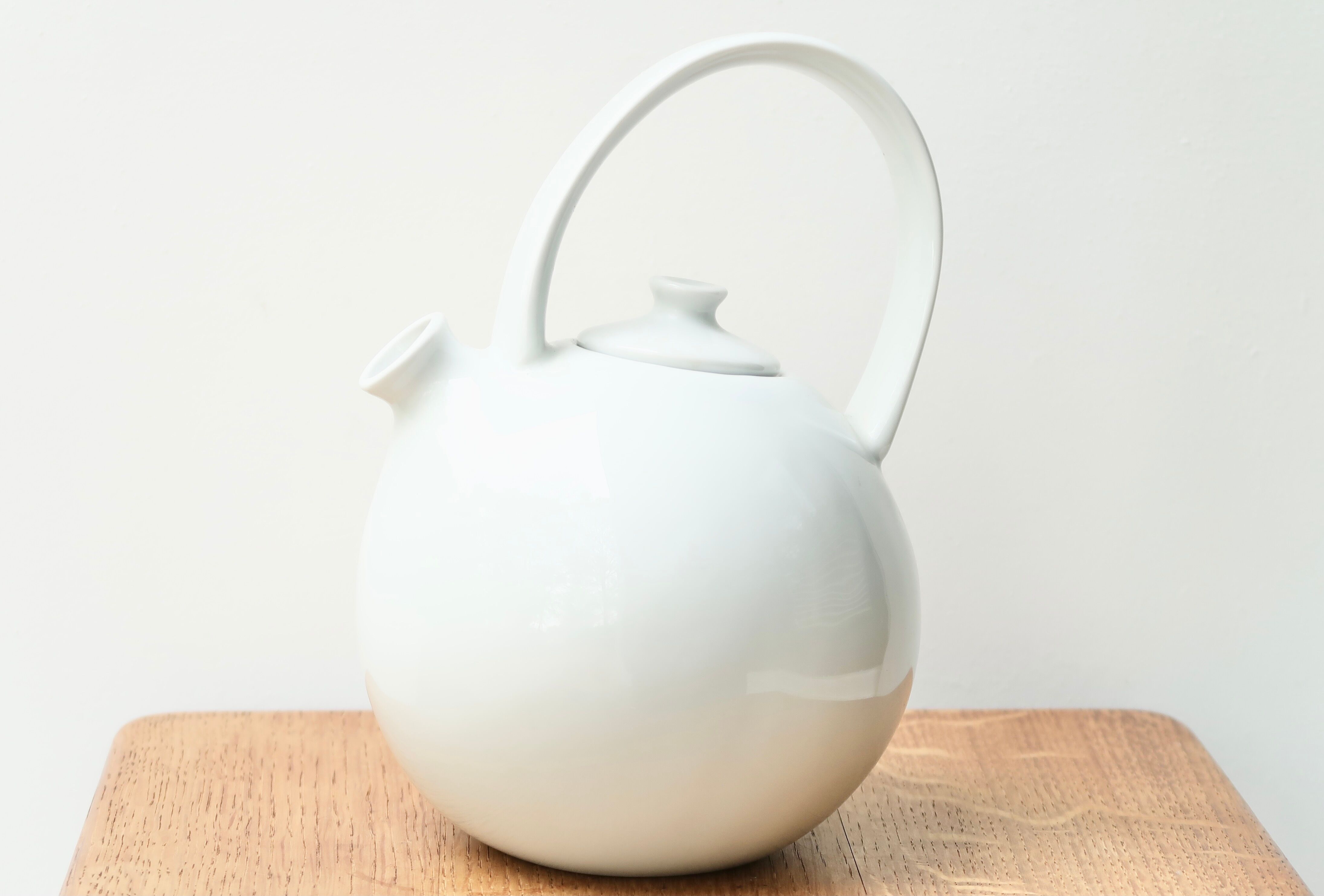Virebent teapot by Jacques Laroussinie, 70s