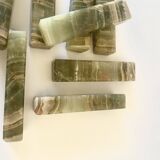 8 onyx knife holders