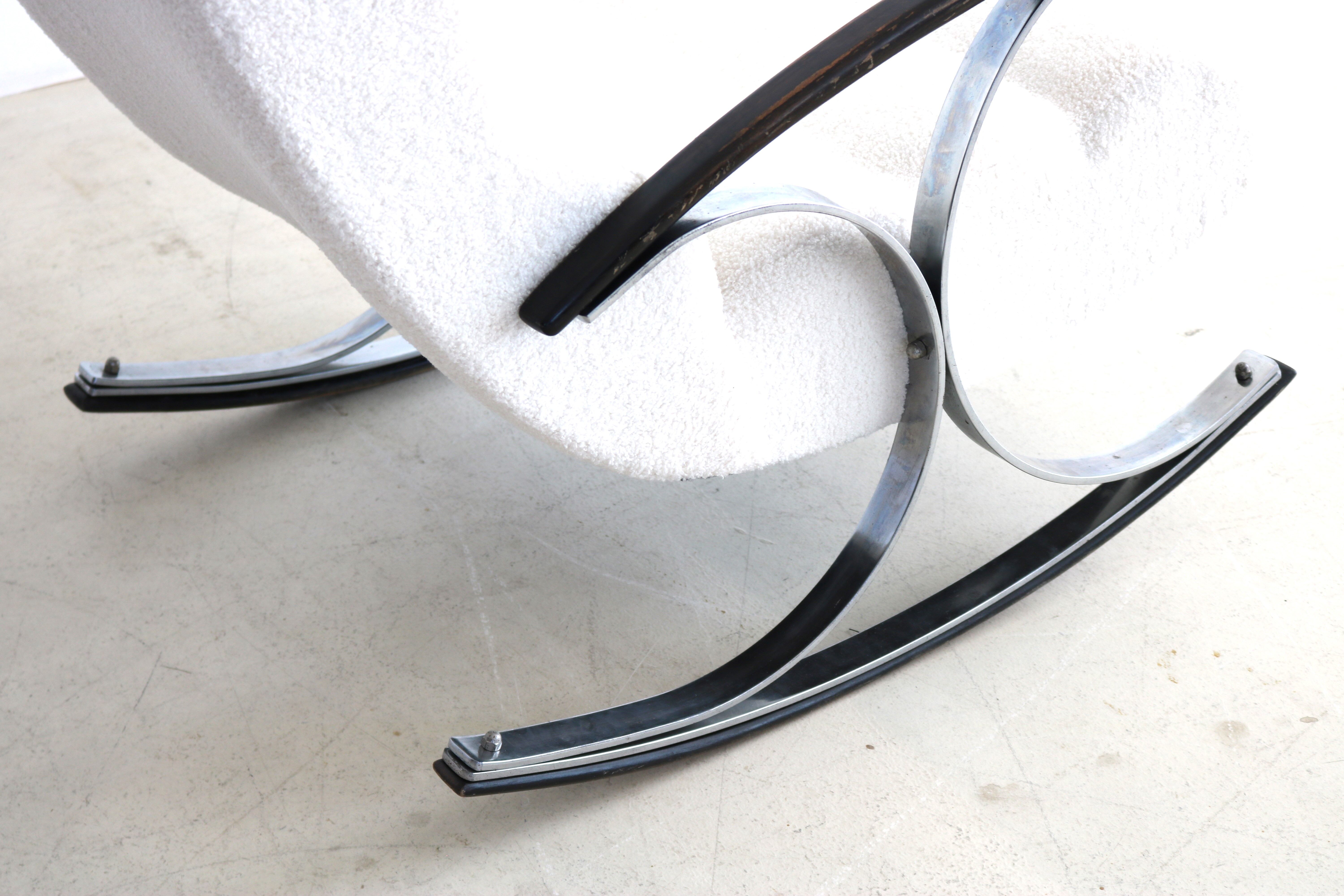 Vintage rocking chair