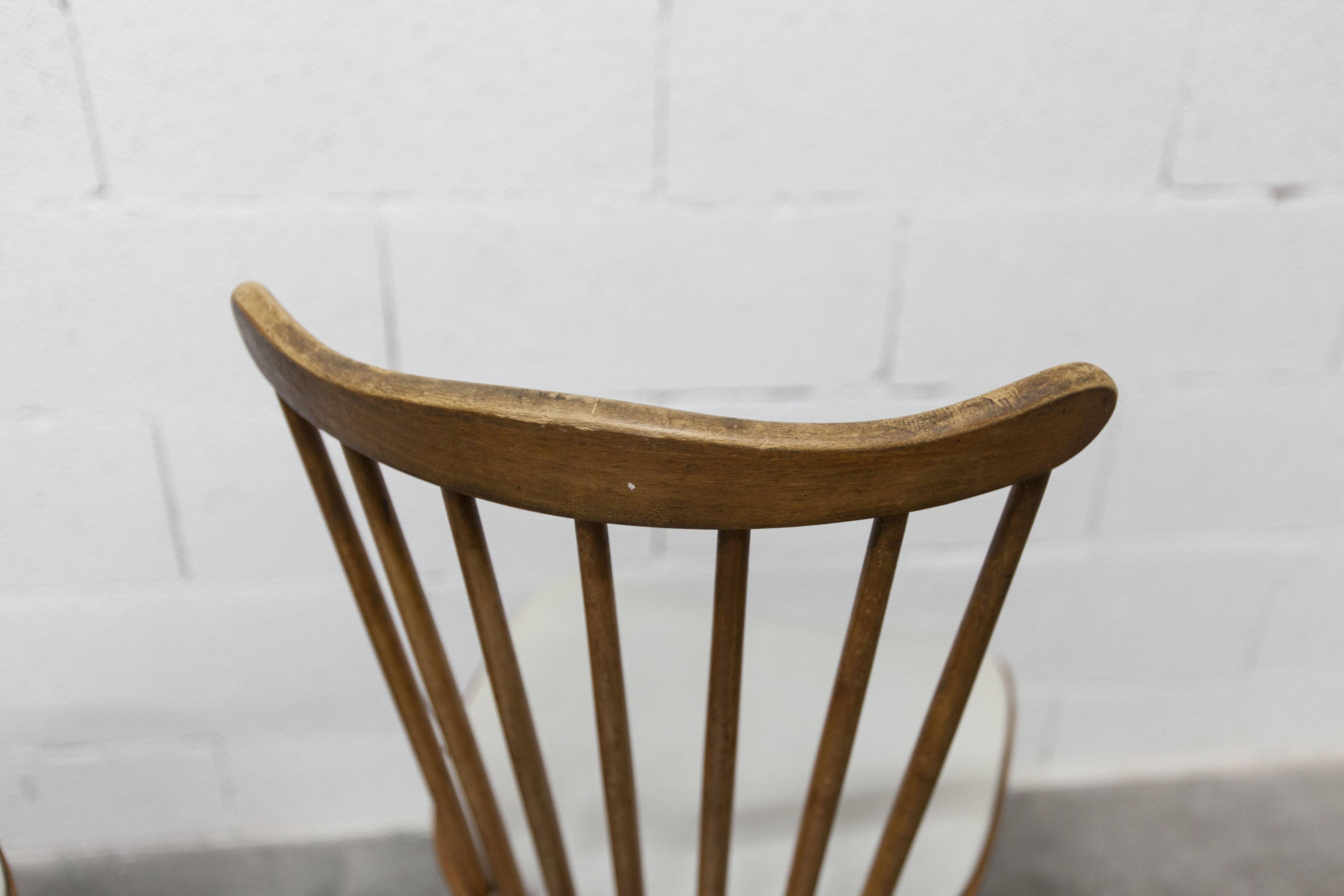 Pair of Baumann Menuet chairs, Honey patina, White vinyl seats