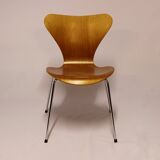 Pair of chairs by Arne Jacobsen for Fritz Hansen
