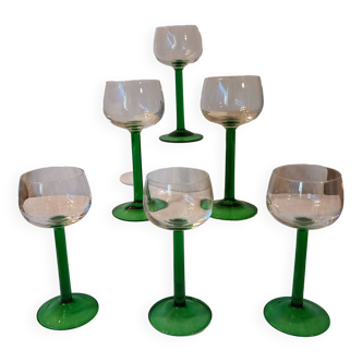 6 vintage white wine stemmed glasses