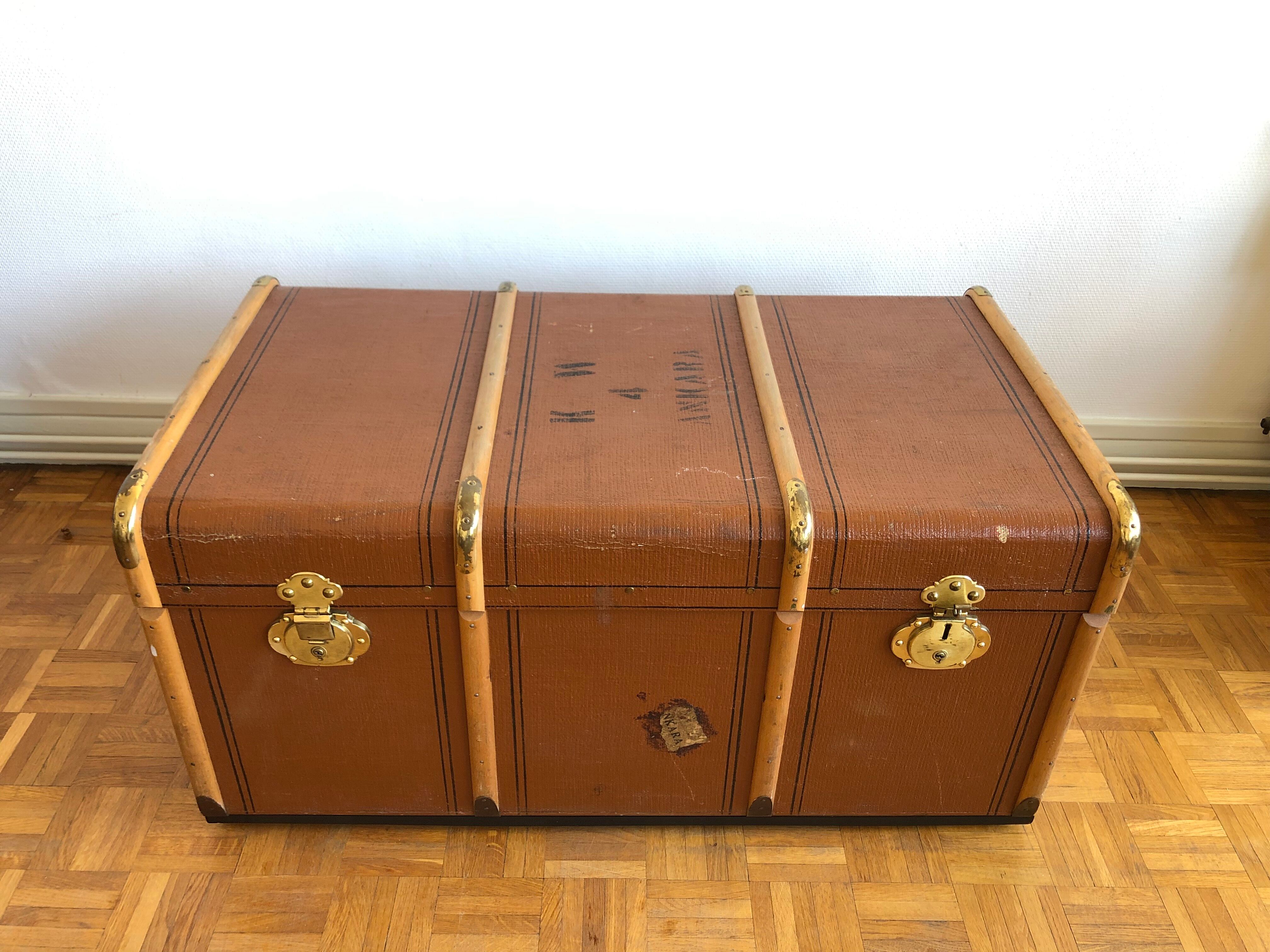 travel trunk to Ankara